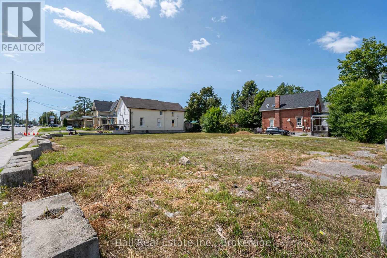 220 Kent Street W, Kawartha Lakes (Lindsay), Ontario  K9V 2Z2 - Photo 5 - X13761838