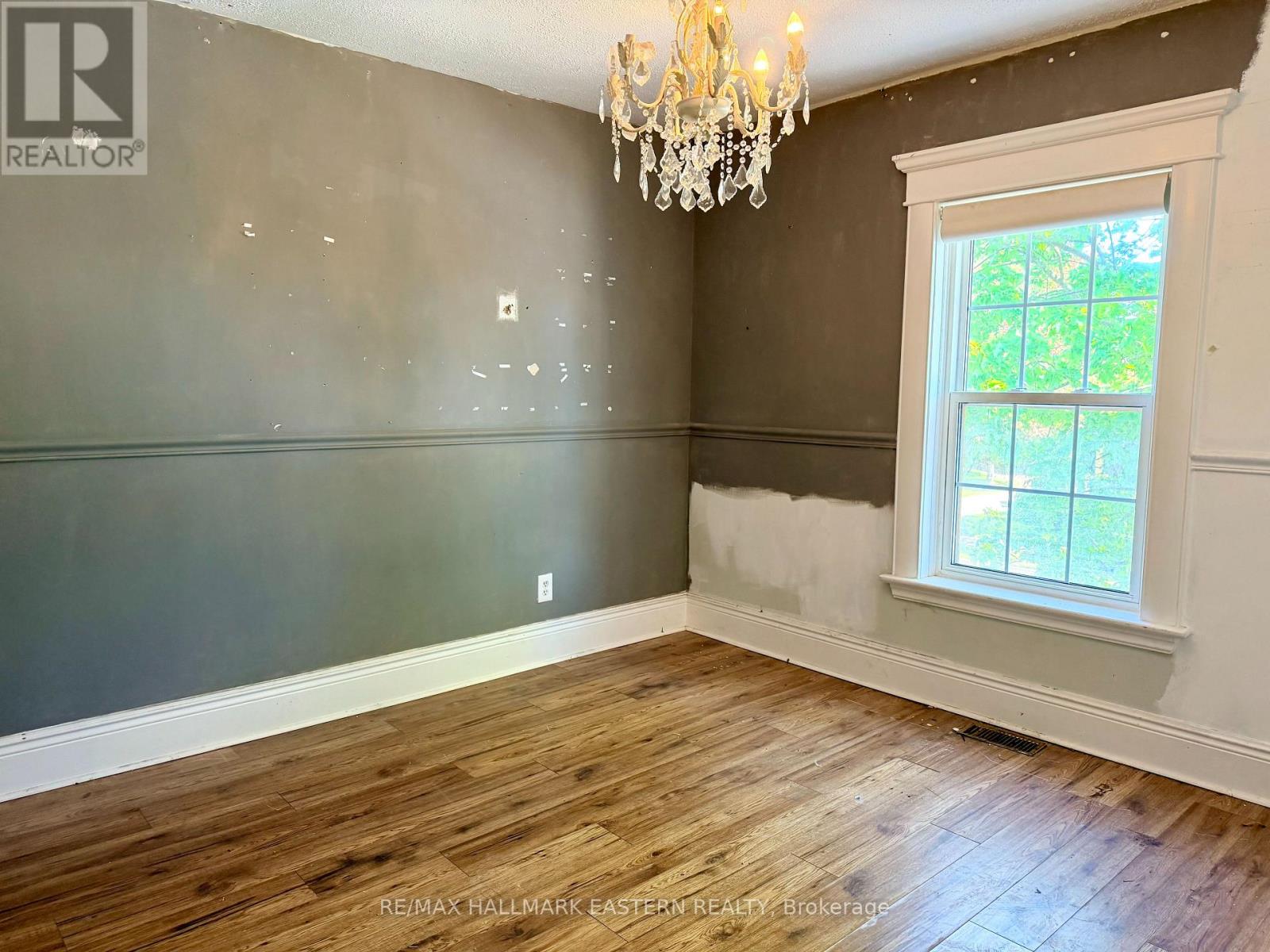 179 Lock Street, Peterborough (Town Ward 3), Ontario  K9J 2Y8 - Photo 15 - X13762158