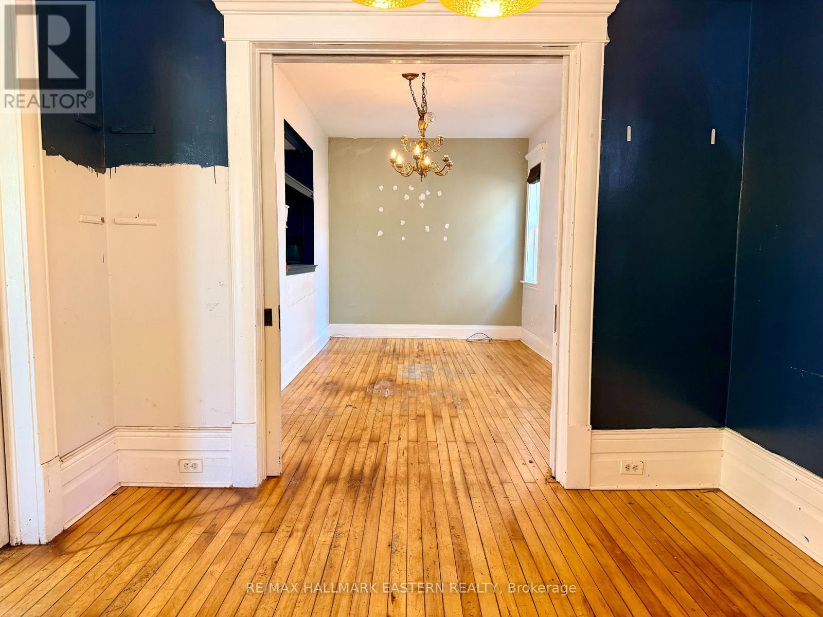 179 Lock Street, Peterborough (Town Ward 3), Ontario  K9J 2Y8 - Photo 7 - X13762158