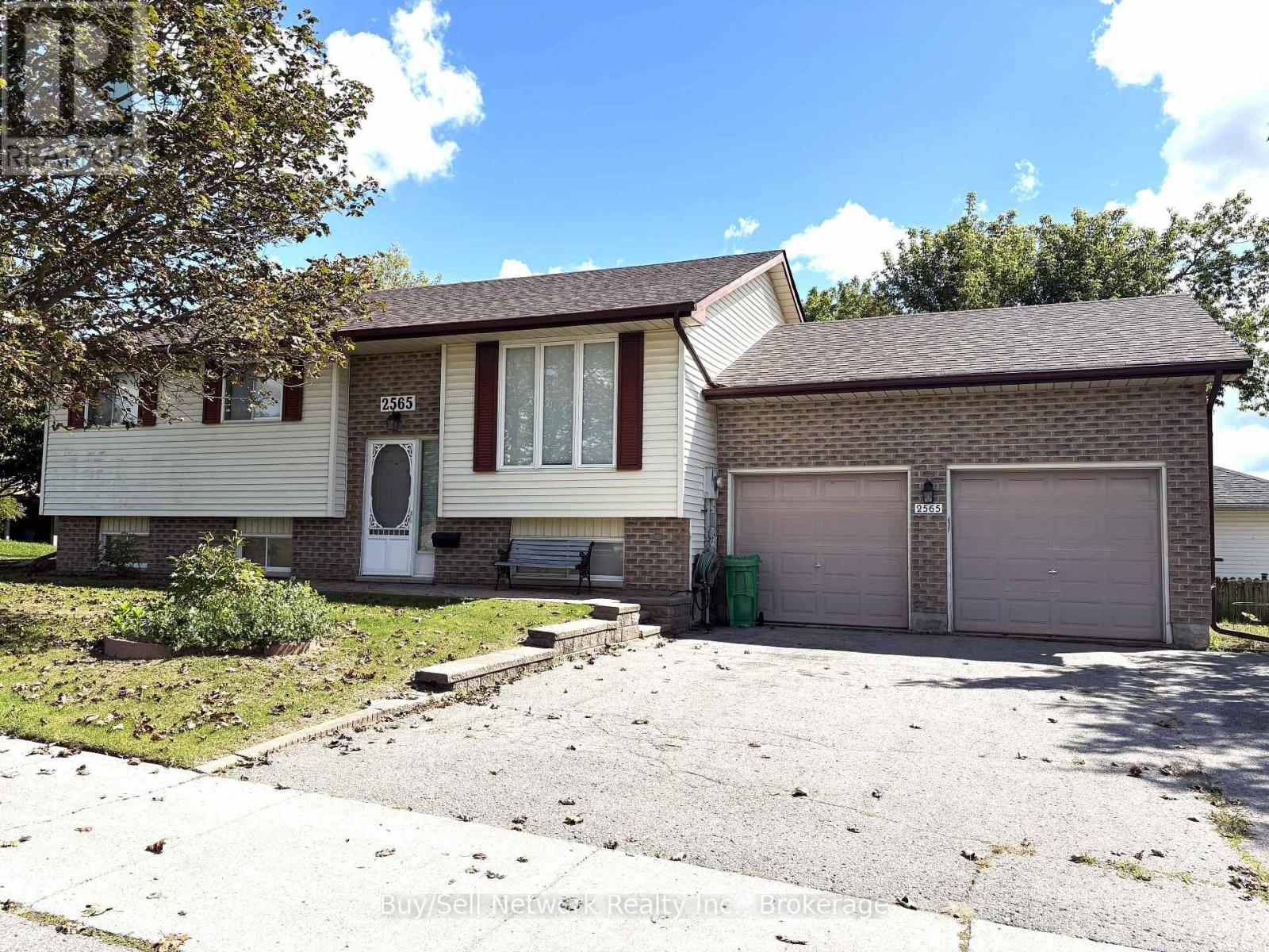 2565 MARSDALE DRIVE, peterborough (ashburnham ward 4), Ontario