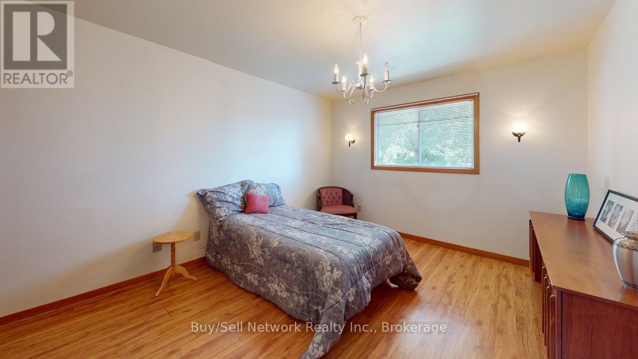 2565 Marsdale Drive, Peterborough (Ashburnham Ward 4), Ontario  K9L 1Y3 - Photo 13 - X13762992