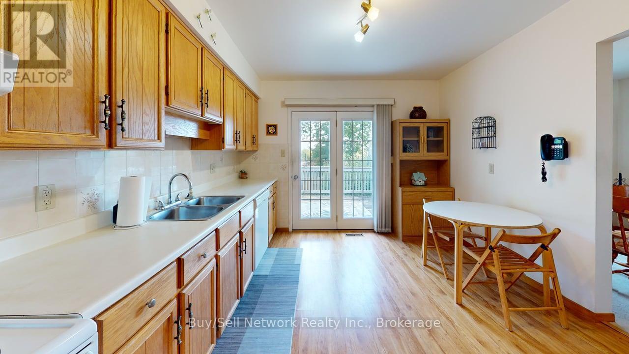 2565 Marsdale Drive, Peterborough (Ashburnham Ward 4), Ontario  K9L 1Y3 - Photo 5 - X13762992