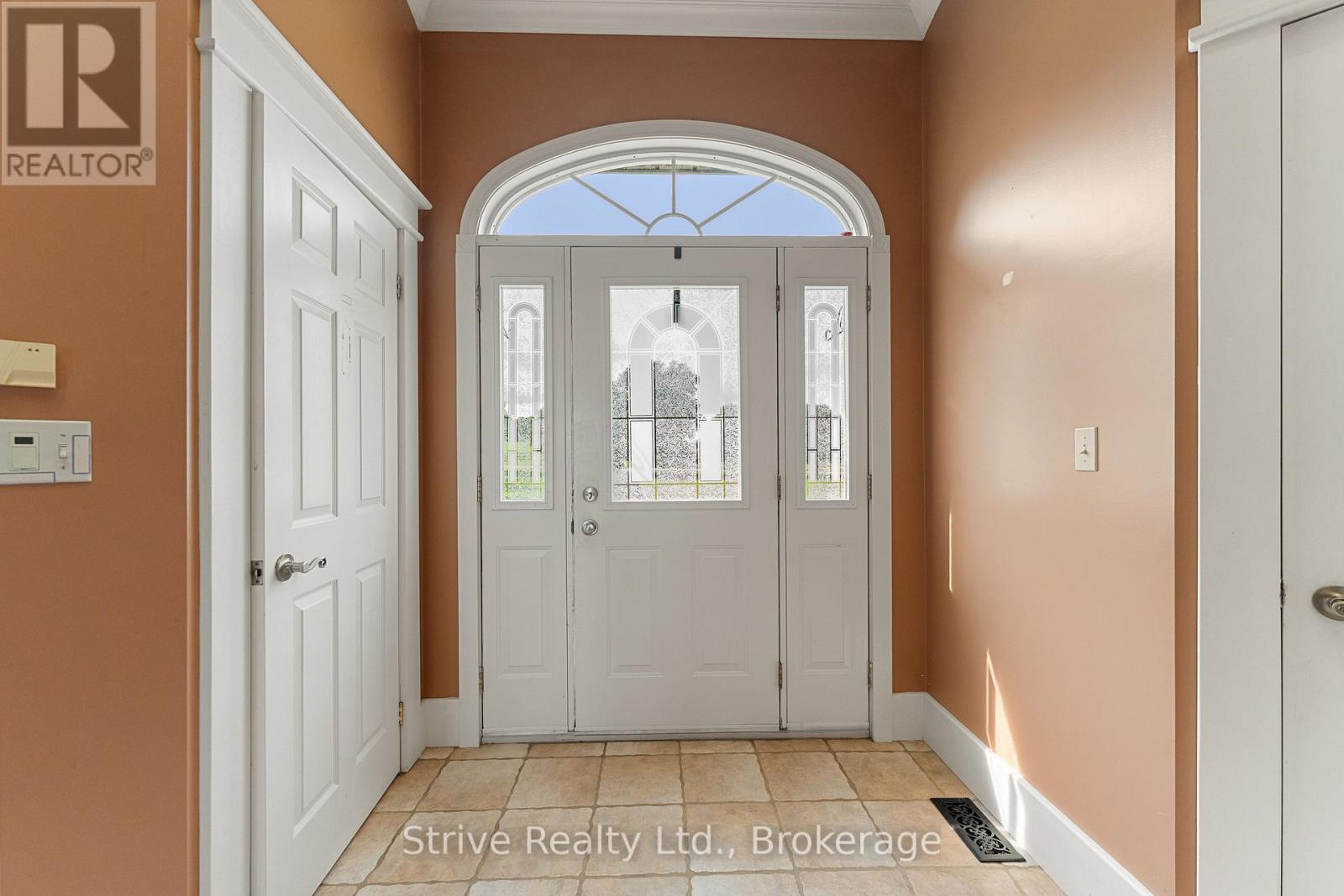 5659 Gilmore Road, Clarington, Ontario  L0A 1J0 - Photo 6 - E13763132