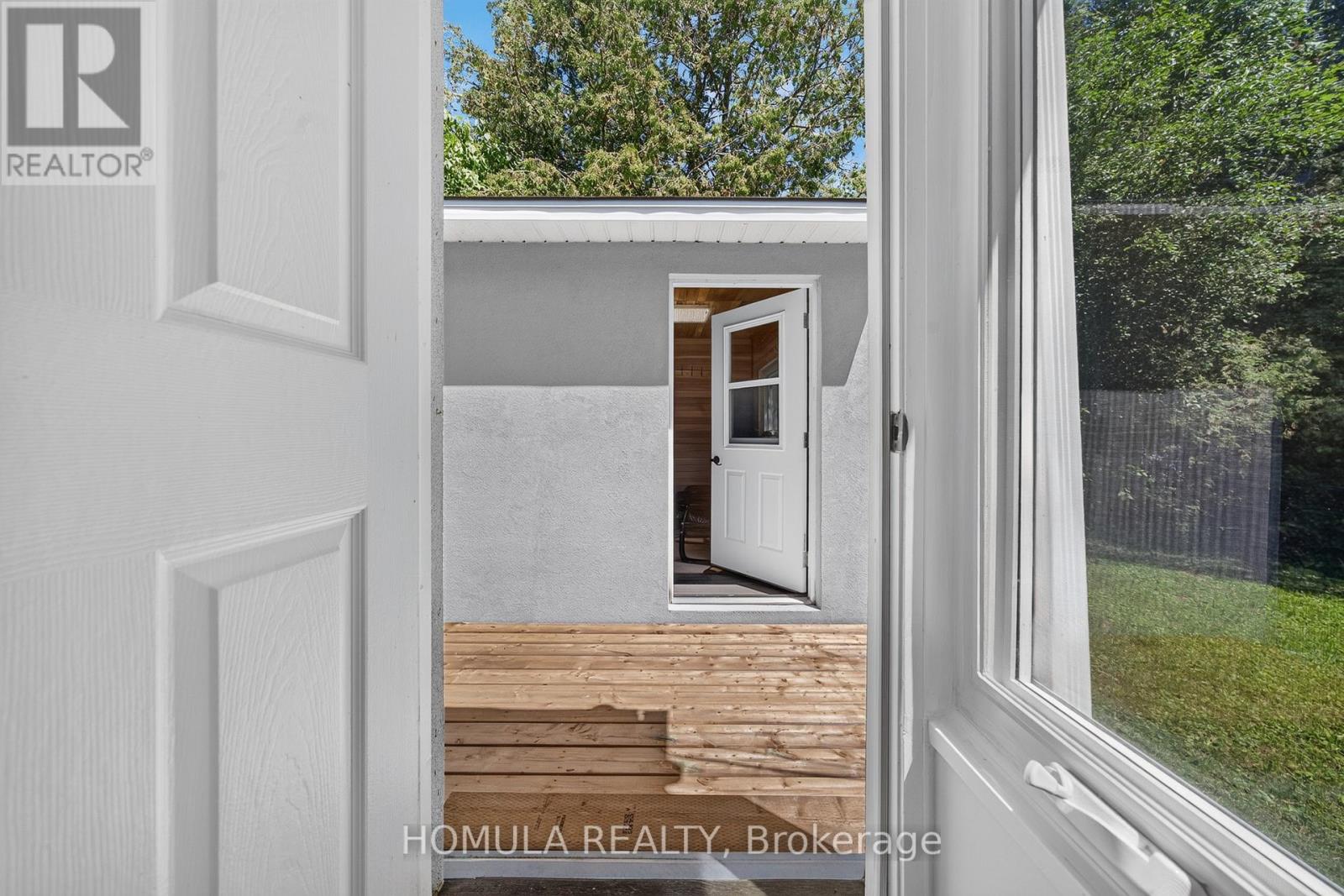 24 Riverside Drive, Kawartha Lakes (Ops), Ontario  K9V 0H6 - Photo 10 - X13763908