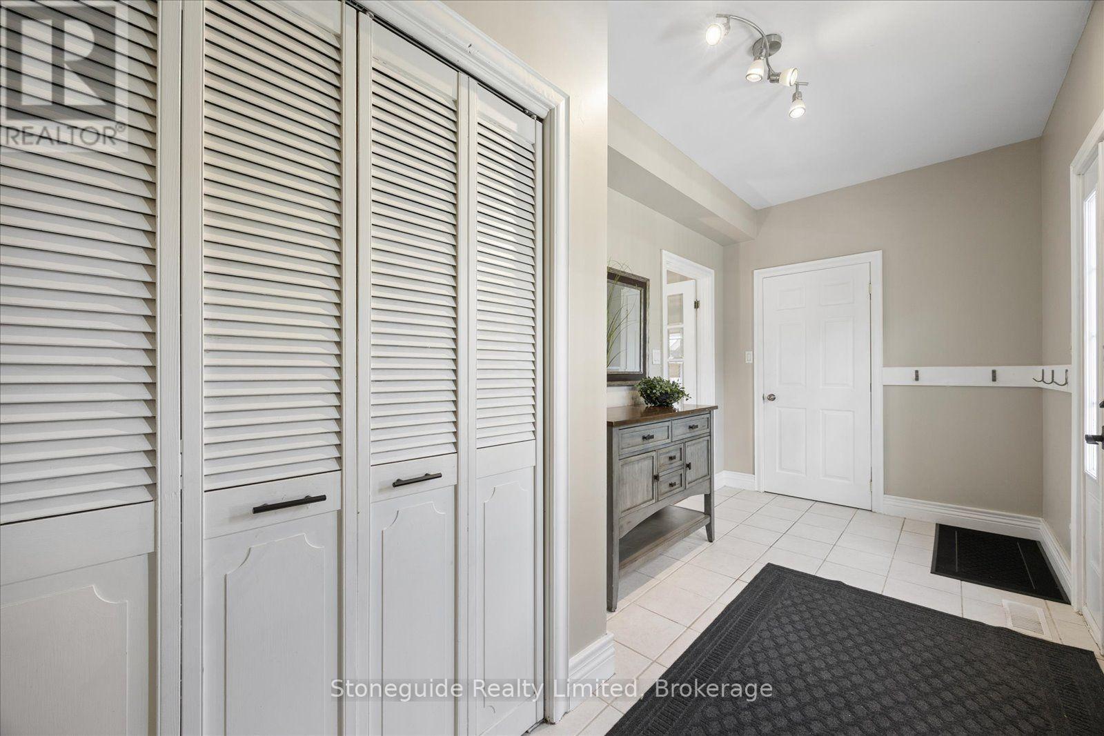 1611 Parkhill Road W, Cavan Monaghan (Cavan-Monaghan), Ontario  K9J 0E5 - Photo 24 - X13764512
