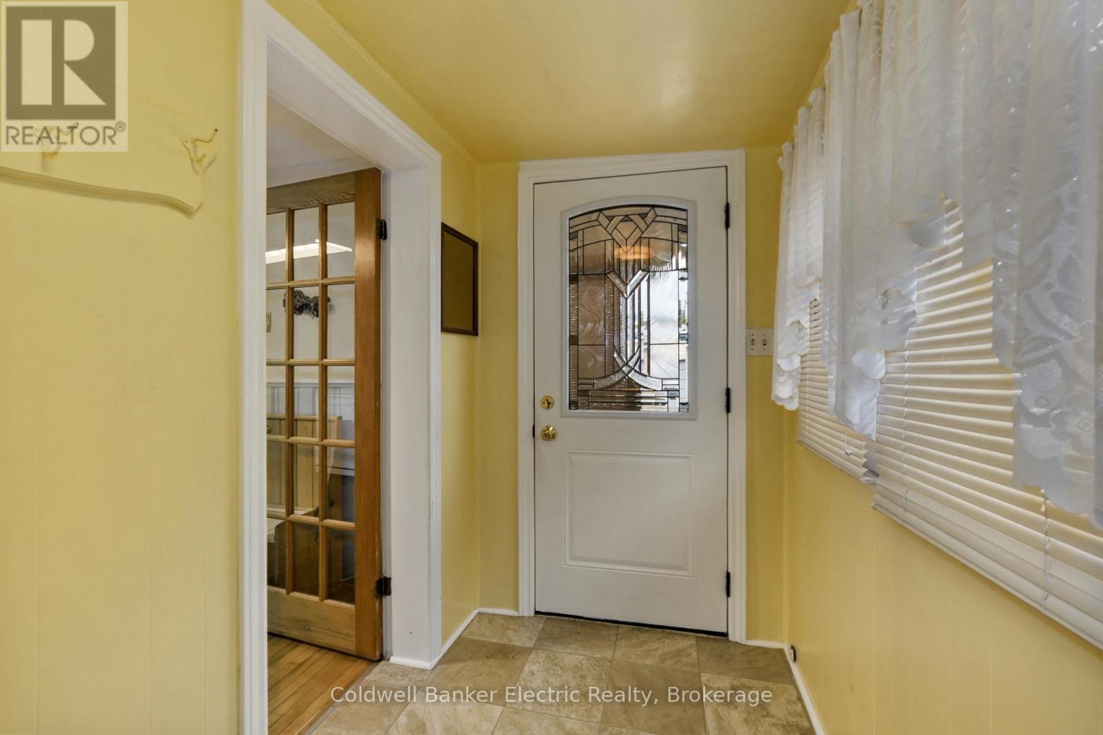 553 Chamberlain Street, Peterborough (Town Ward 3), Ontario  K9J 4L6 - Photo 13 - X13764972