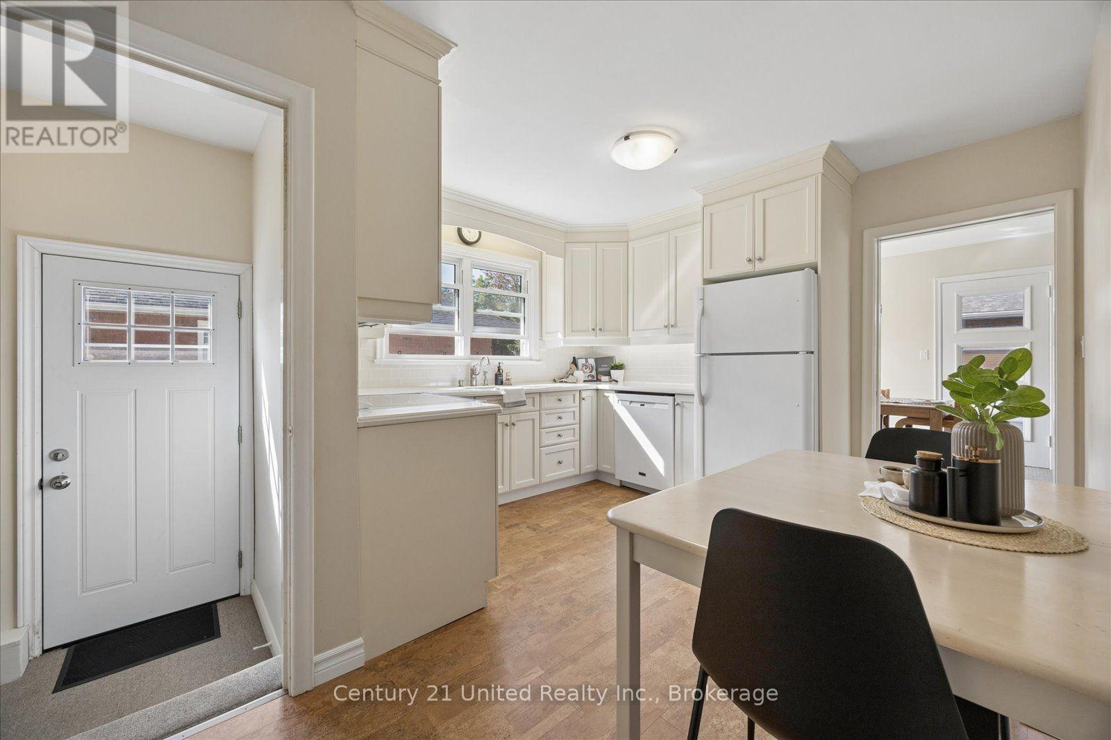 797 Valleyview Drive, Peterborough (Monaghan Ward 2), Ontario  K9J 6P9 - Photo 18 - X13765066