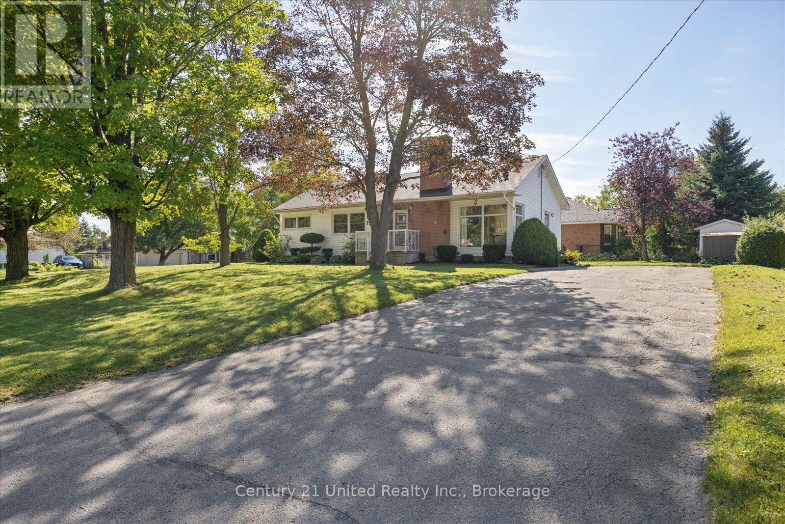 797 Valleyview Drive, Peterborough (Monaghan Ward 2), Ontario  K9J 6P9 - Photo 4 - X13765066