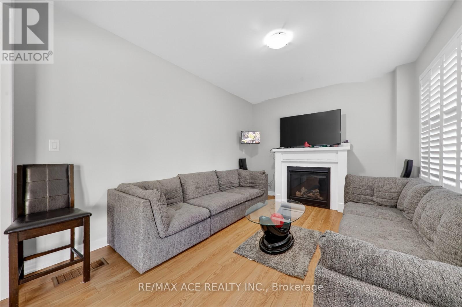 218 Flood Avenue, Clarington (Newcastle), Ontario  L1B 0W6 - Photo 17 - E13766338