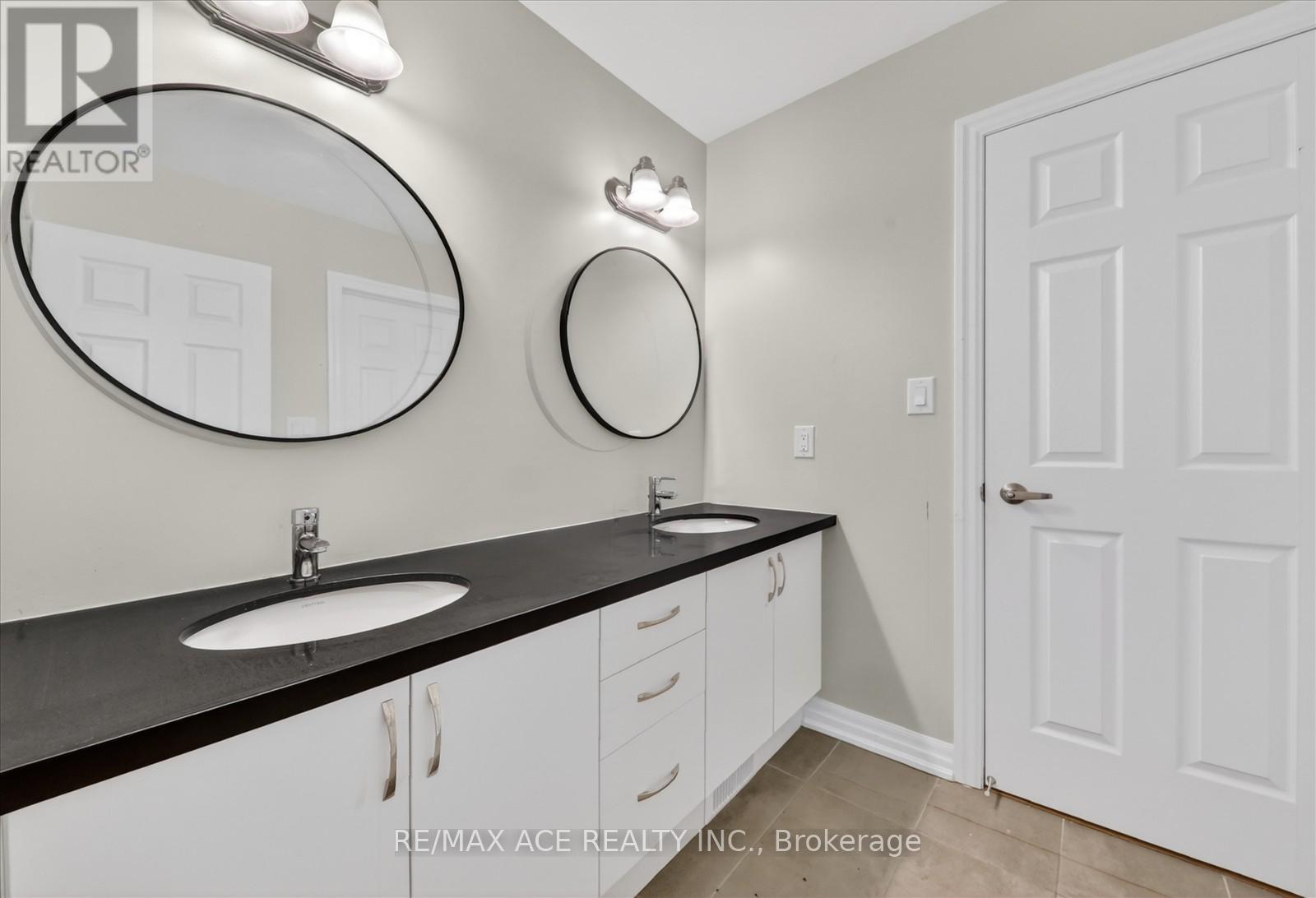 218 Flood Avenue, Clarington (Newcastle), Ontario  L1B 0W6 - Photo 32 - E13766338
