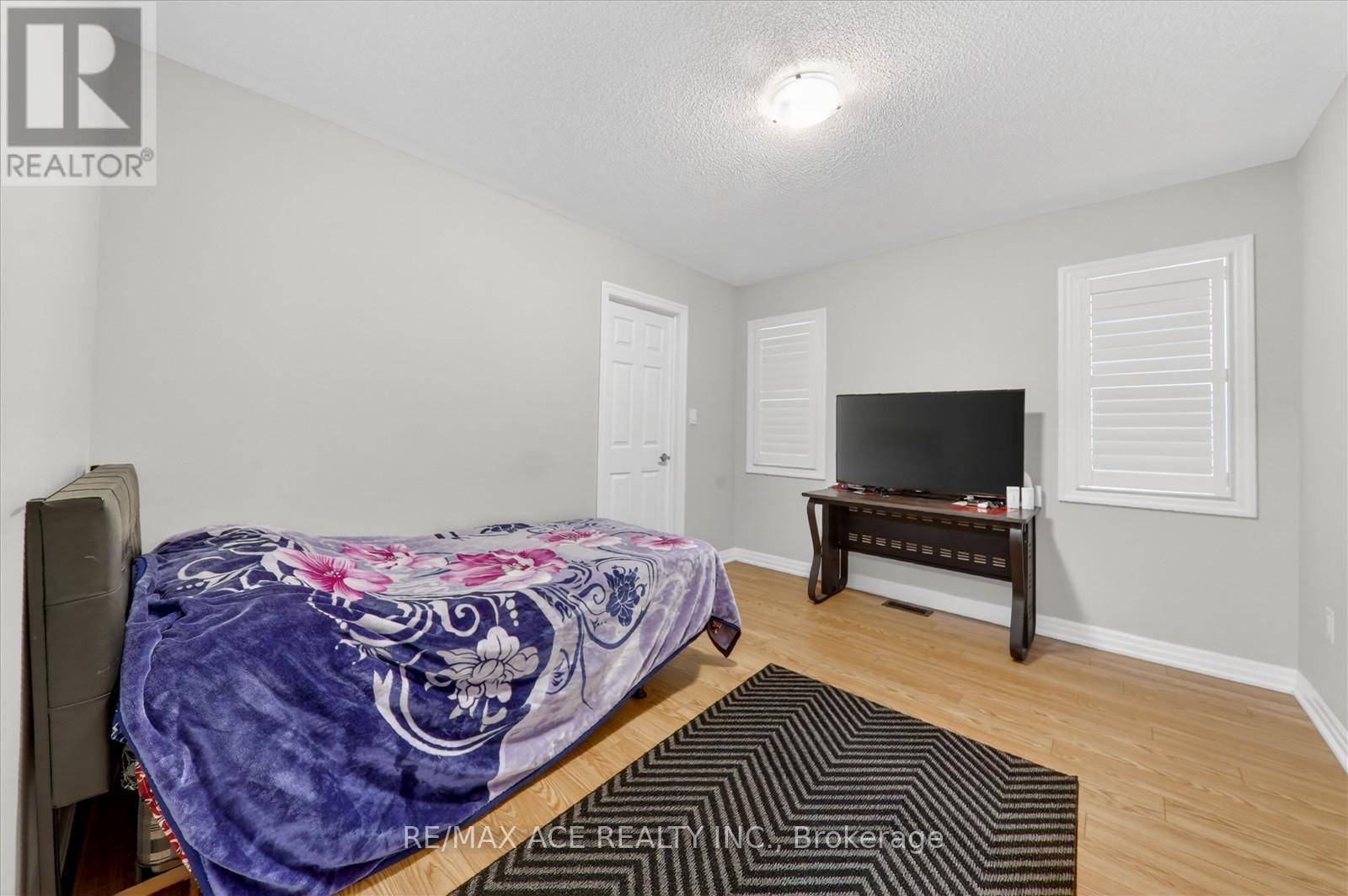 218 Flood Avenue, Clarington (Newcastle), Ontario  L1B 0W6 - Photo 34 - E13766338