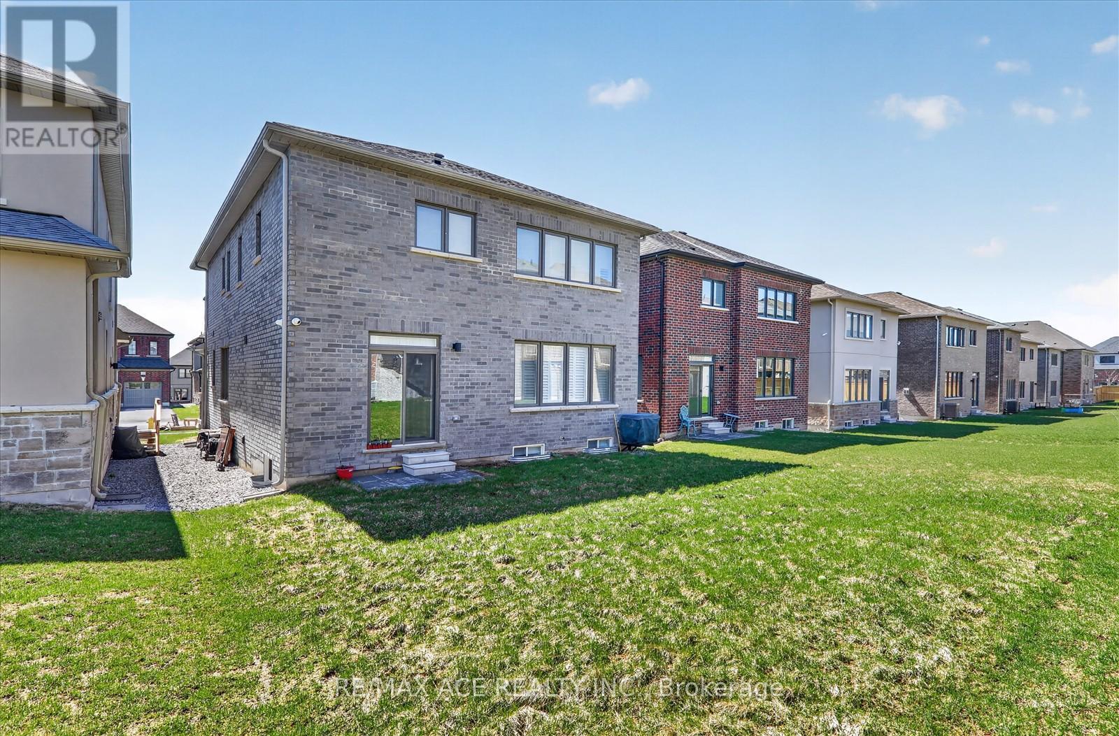218 Flood Avenue, Clarington (Newcastle), Ontario  L1B 0W6 - Photo 42 - E13766338
