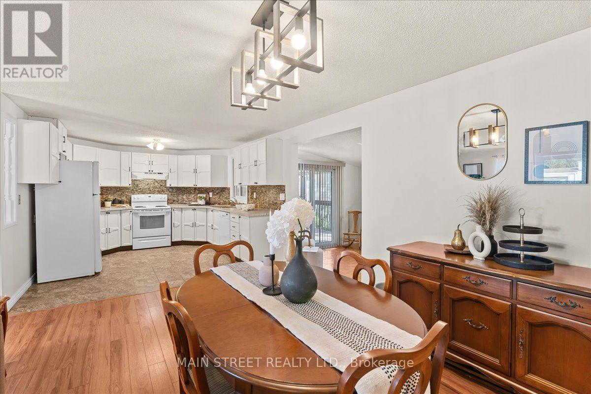 2 Pineridge Crescent, Clarington (Newcastle), Ontario  L1B 1B9 - Photo 14 - E13777308