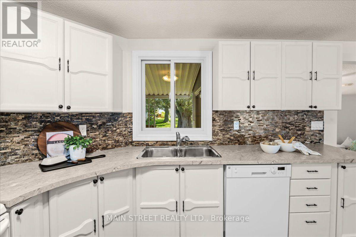 2 Pineridge Crescent, Clarington (Newcastle), Ontario  L1B 1B9 - Photo 18 - E13777308