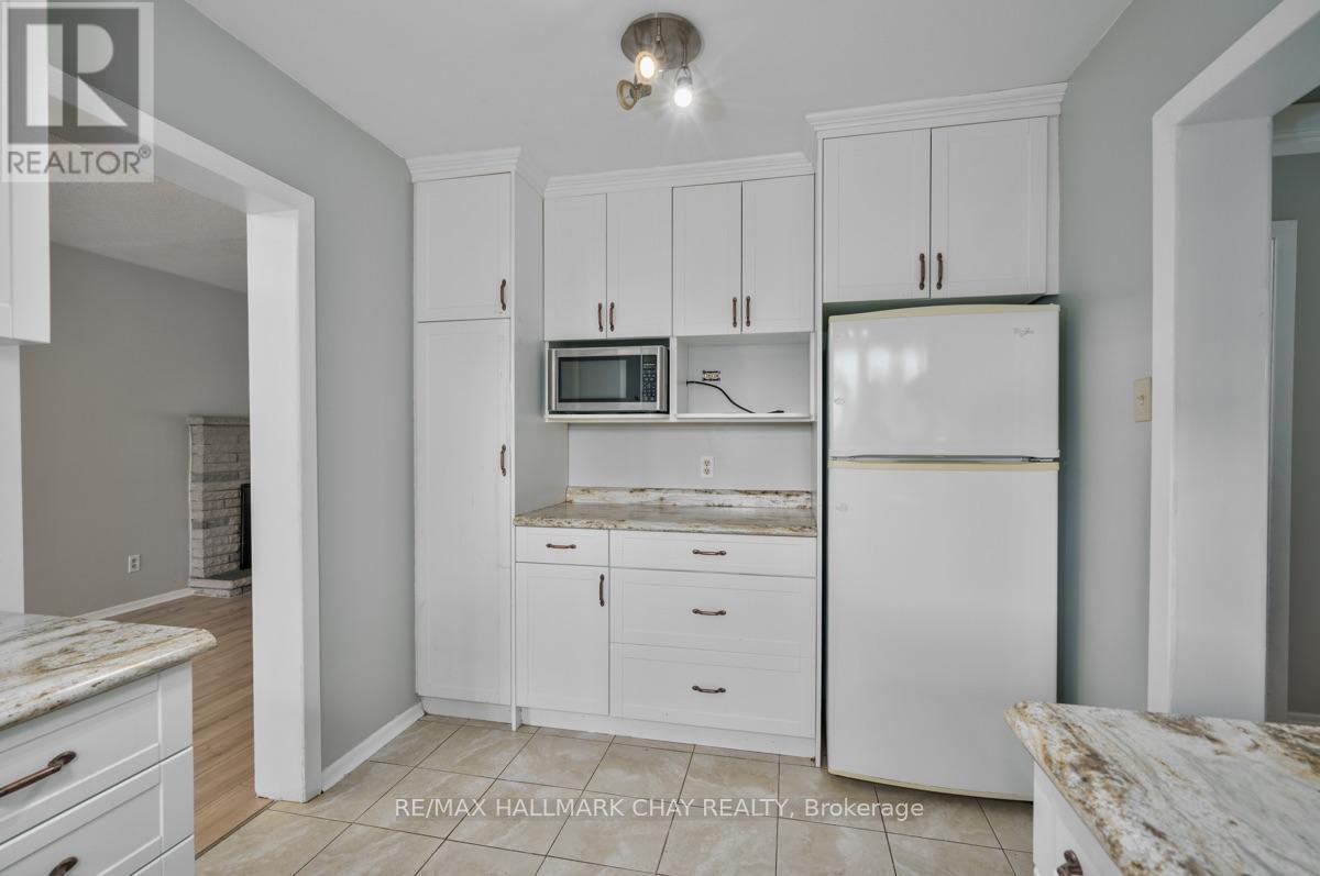 262 Bellevue Street, Peterborough (Northcrest Ward 5), Ontario  K9H 5E5 - Photo 15 - X13778052