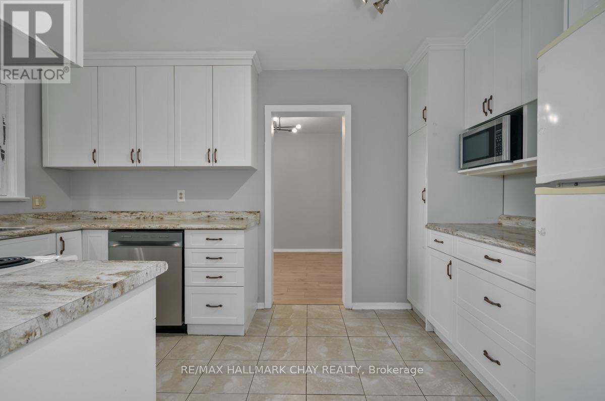 262 Bellevue Street, Peterborough (Northcrest Ward 5), Ontario  K9H 5E5 - Photo 16 - X13778052