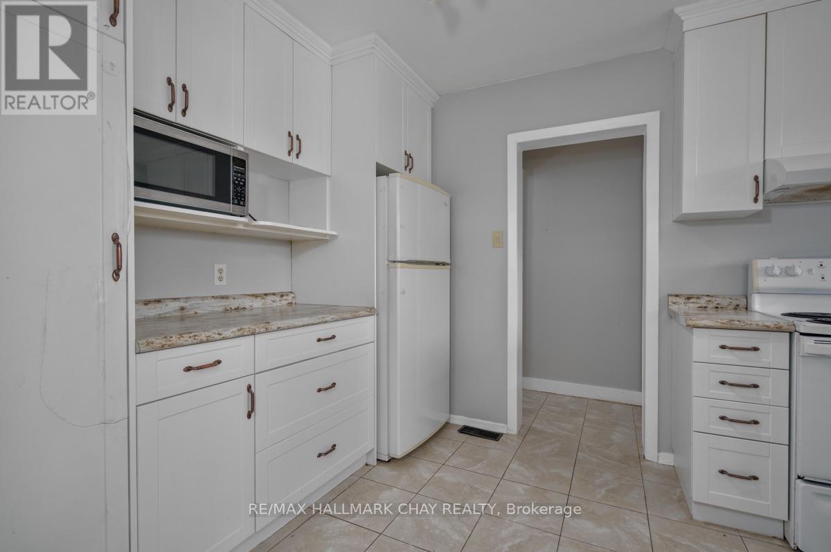 262 Bellevue Street, Peterborough (Northcrest Ward 5), Ontario  K9H 5E5 - Photo 17 - X13778052