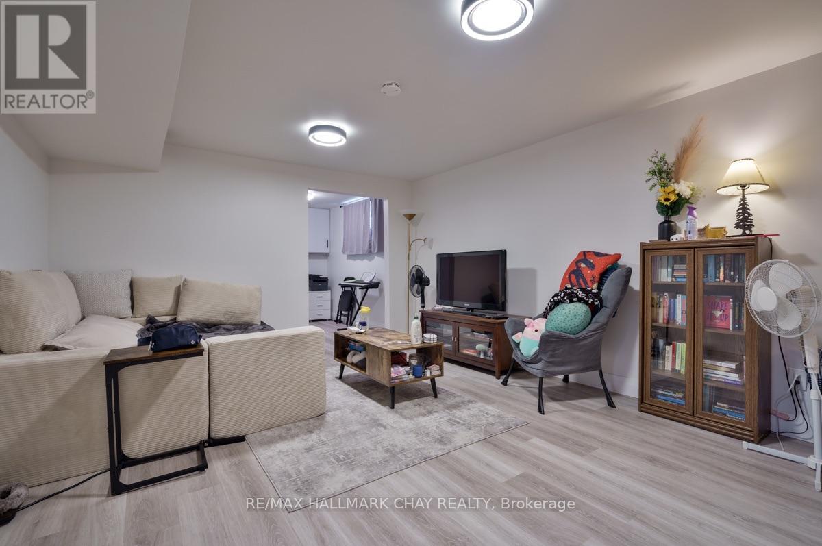262 Bellevue Street, Peterborough (Northcrest Ward 5), Ontario  K9H 5E5 - Photo 28 - X13778052