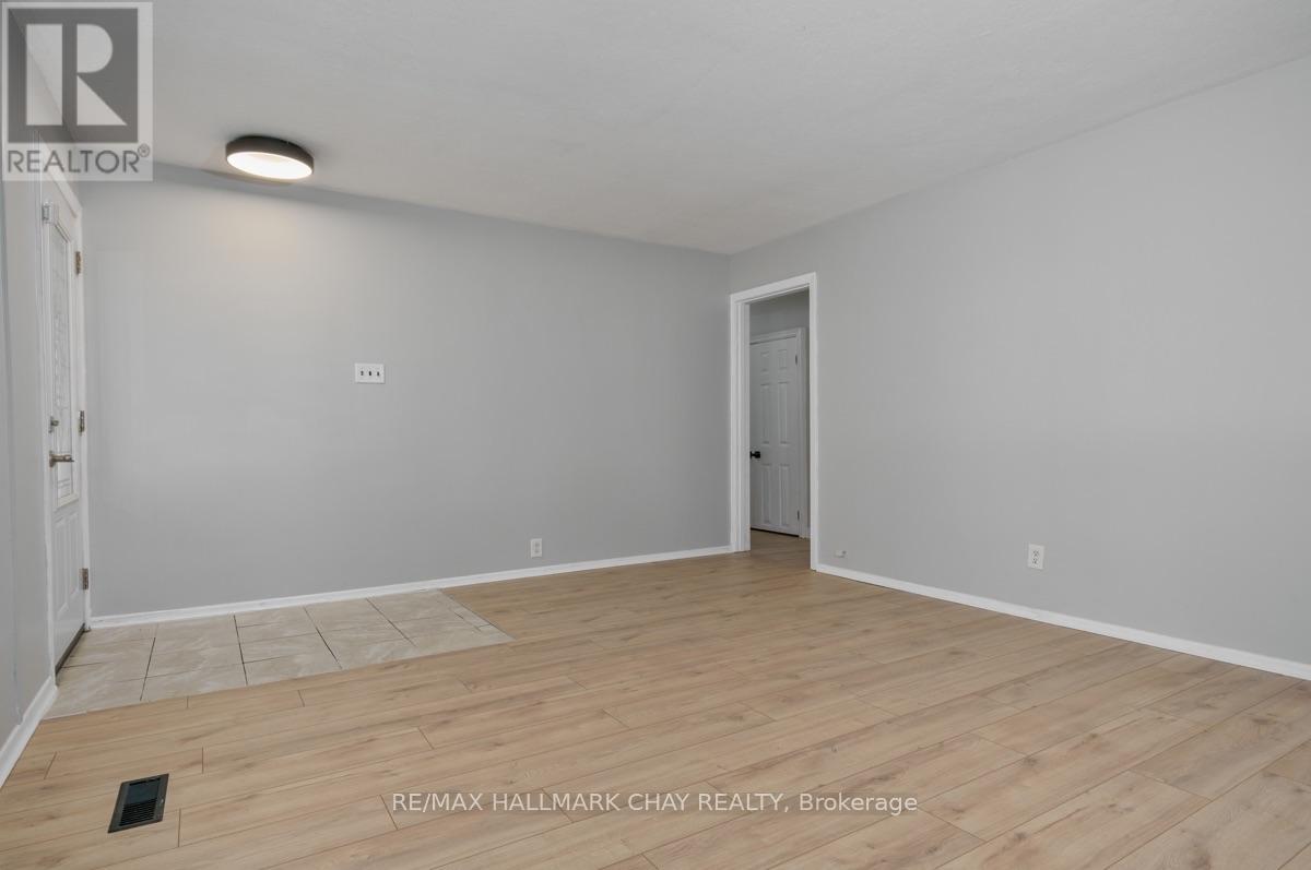 262 Bellevue Street, Peterborough (Northcrest Ward 5), Ontario  K9H 5E5 - Photo 8 - X13778052