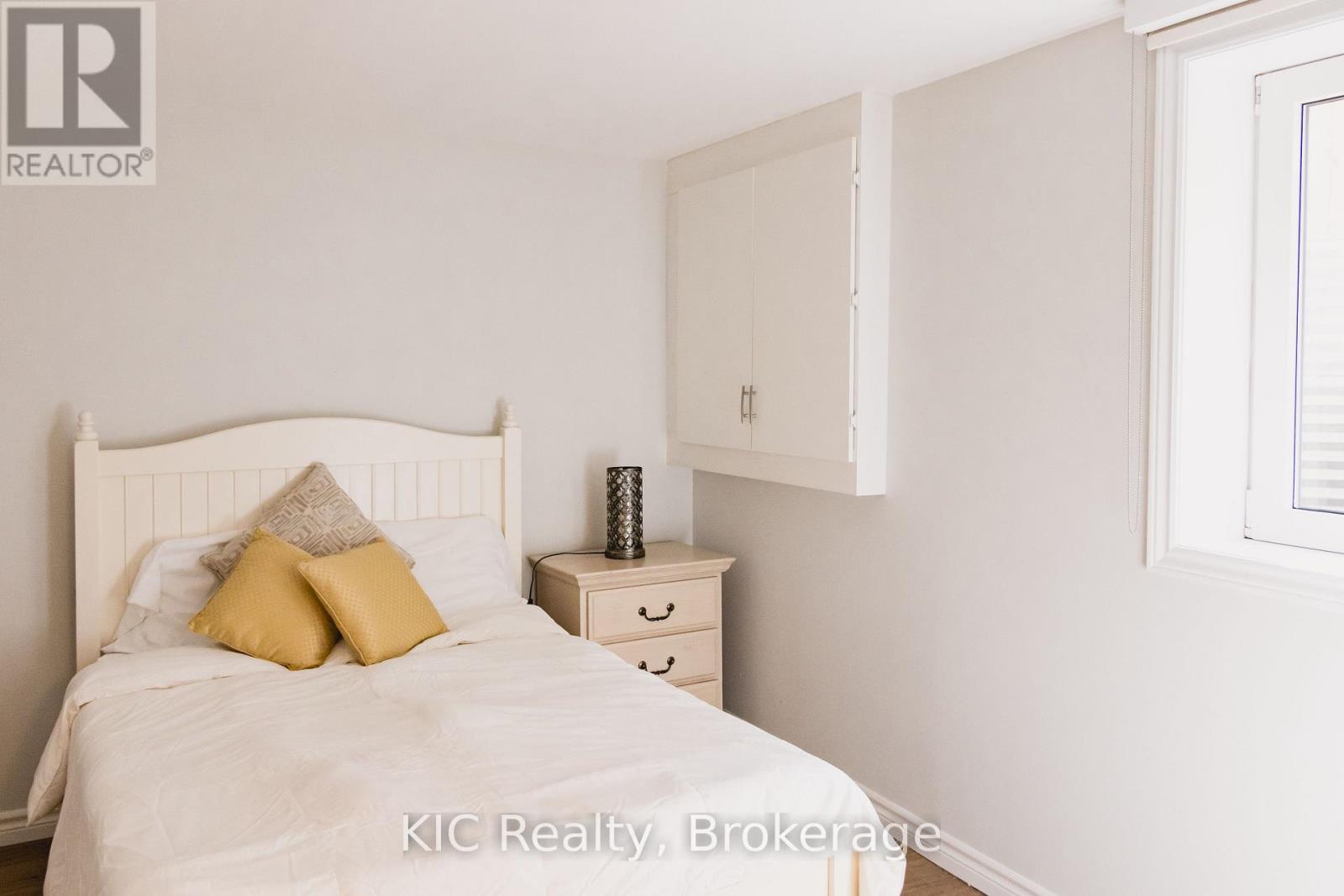 2138 Lorraine Drive, Peterborough (Northcrest Ward 5), Ontario  K9L 1X4 - Photo 33 - X13778368
