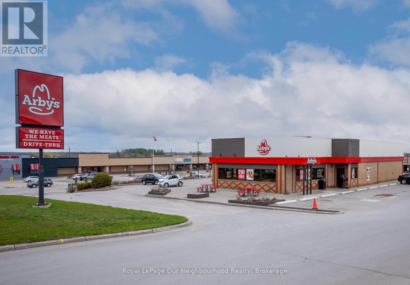 231 - 1135 Lansdowne Street W, Peterborough (Otonabee Ward 1), Ontario  K9J 7M2 - Photo 4 - X13778424