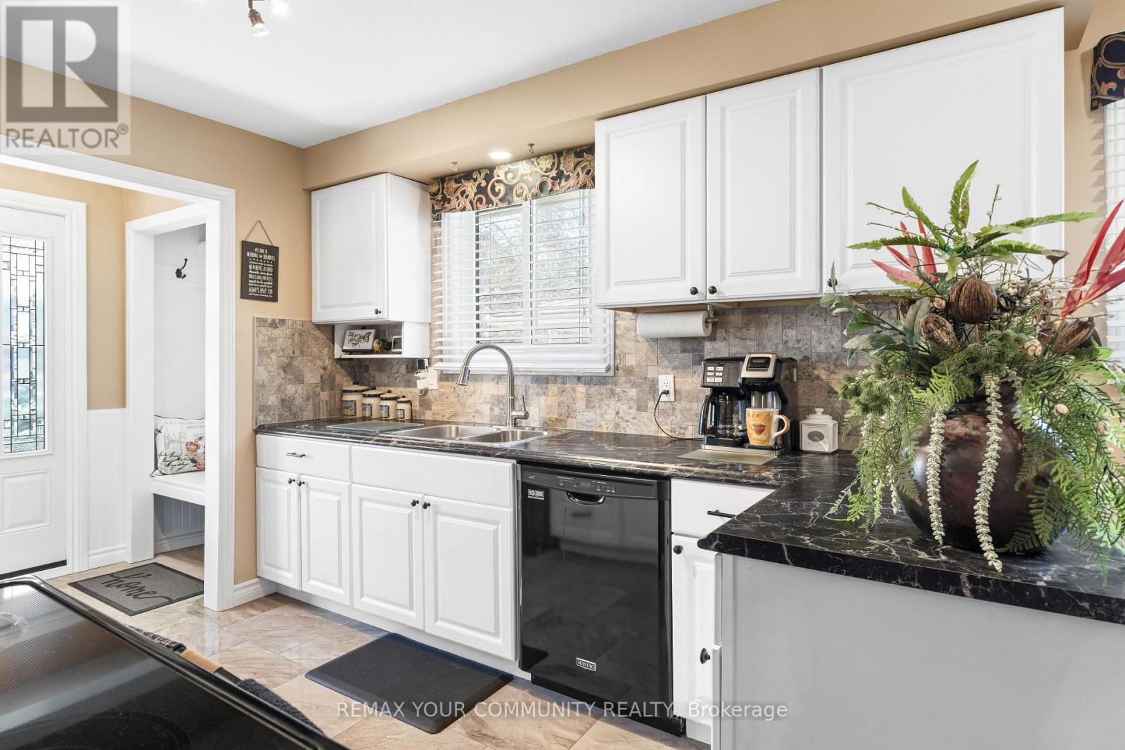 30 Redwing Street, Kawartha Lakes (Lindsay), Ontario  K9V 4T3 - Photo 14 - X13778512