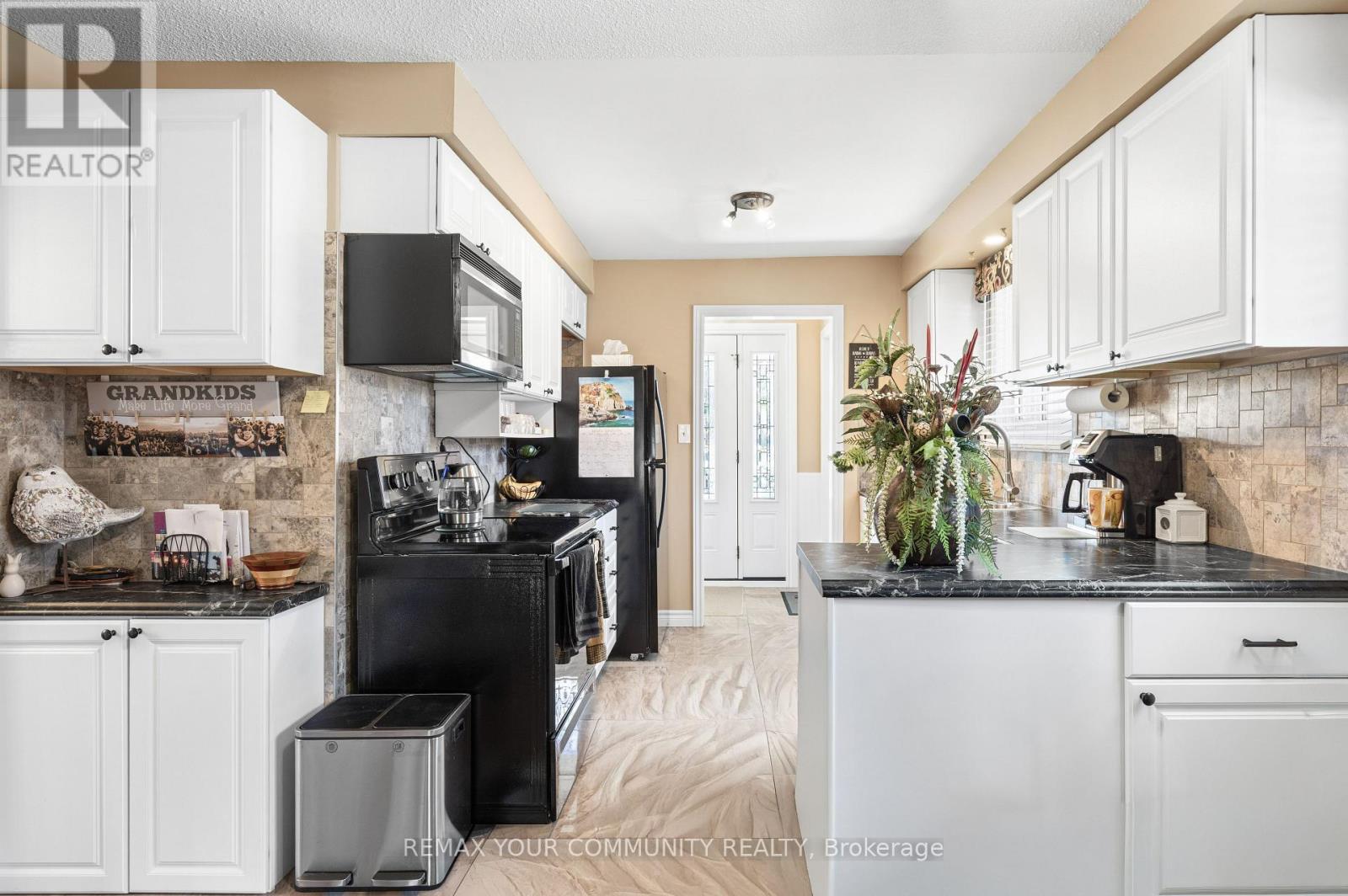 30 Redwing Street, Kawartha Lakes (Lindsay), Ontario  K9V 4T3 - Photo 15 - X13778512