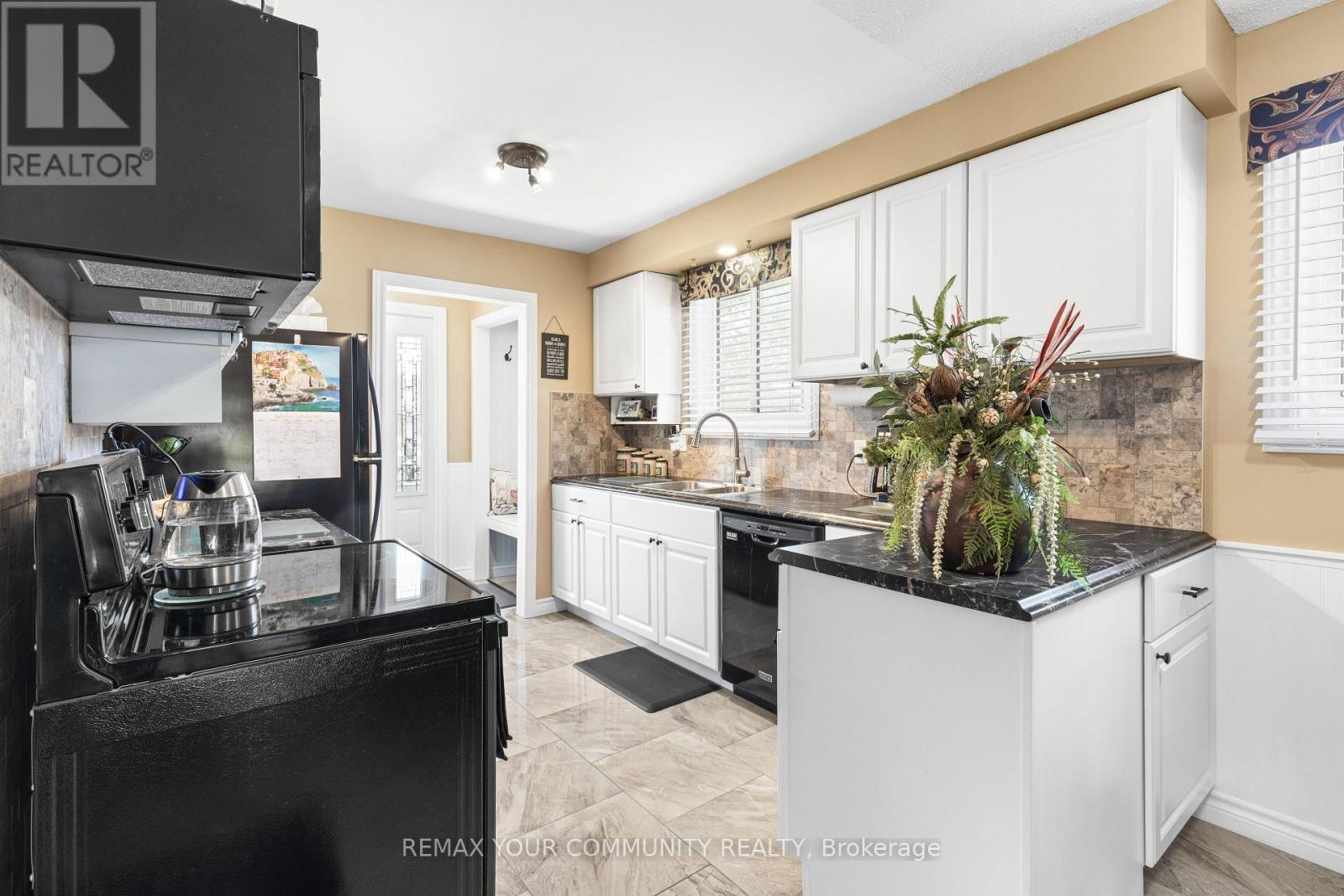 30 Redwing Street, Kawartha Lakes (Lindsay), Ontario  K9V 4T3 - Photo 16 - X13778512