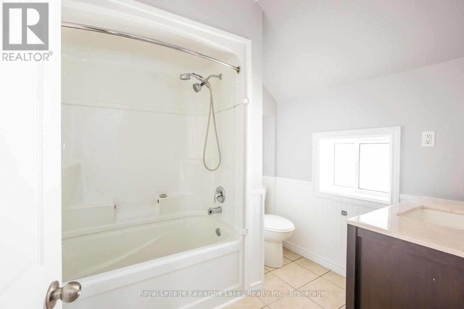 71 Victoria Avenue N, Kawartha Lakes (Lindsay), Ontario  K9V 4G8 - Photo 15 - X13778608