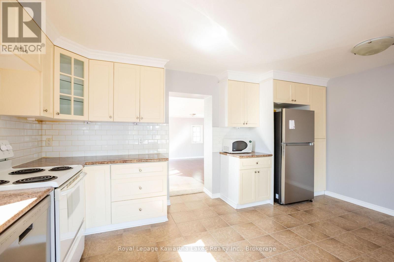 71 Victoria Avenue N, Kawartha Lakes (Lindsay), Ontario  K9V 4G8 - Photo 7 - X13778608