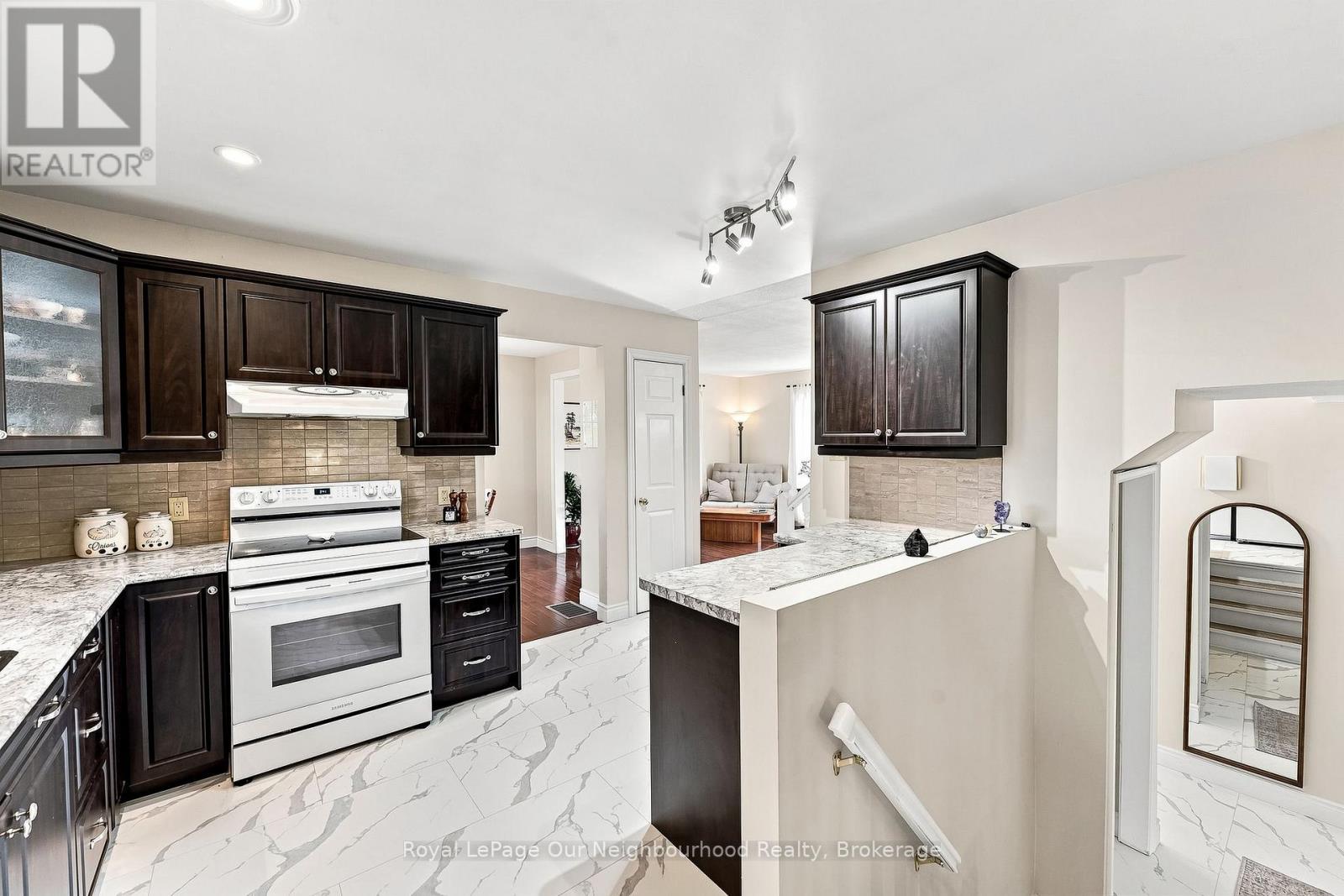 4 Matilda Drive, Kawartha Lakes (Emily), Ontario  K0L 2W0 - Photo 12 - X13778648