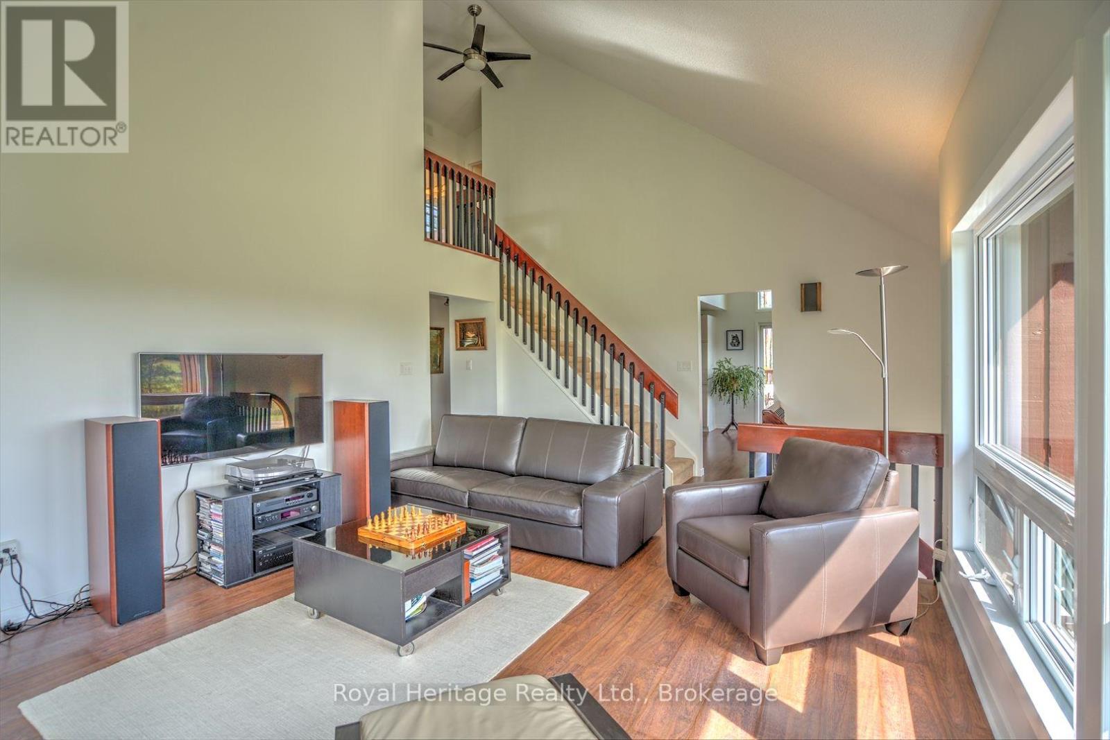 215 Fifth Line Dummer South Road, Douro-Dummer, Ontario  K0L 3A0 - Photo 12 - X13778676