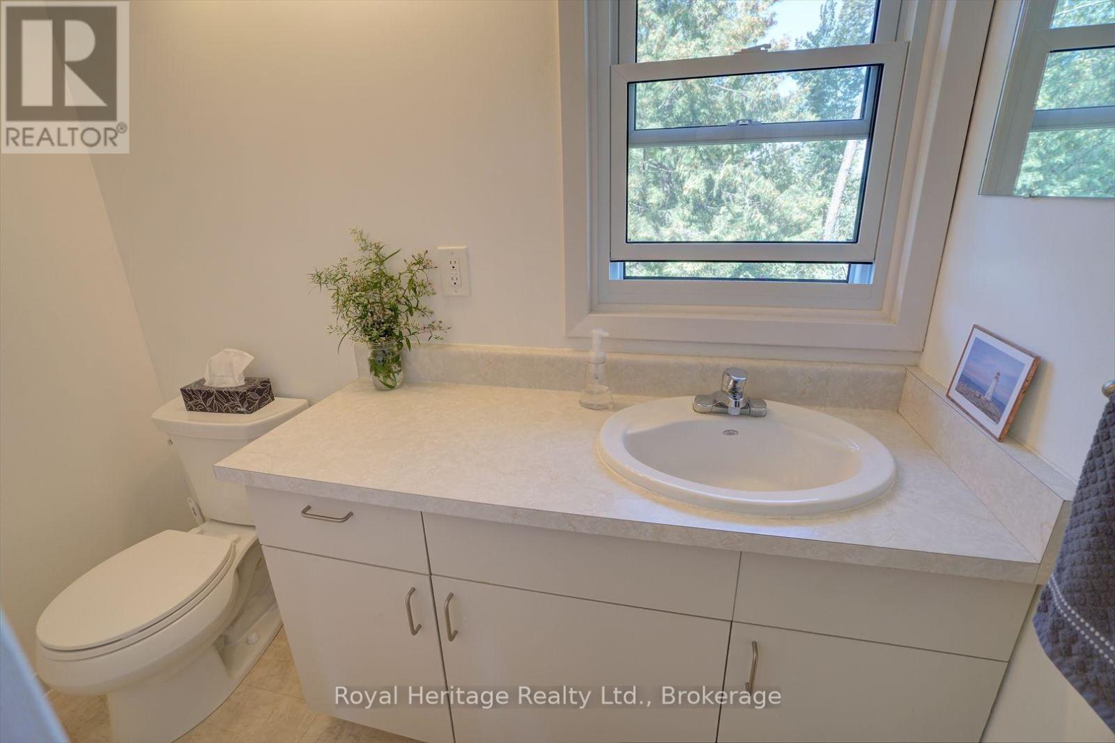 215 Fifth Line Dummer South Road, Douro-Dummer, Ontario  K0L 3A0 - Photo 15 - X13778676
