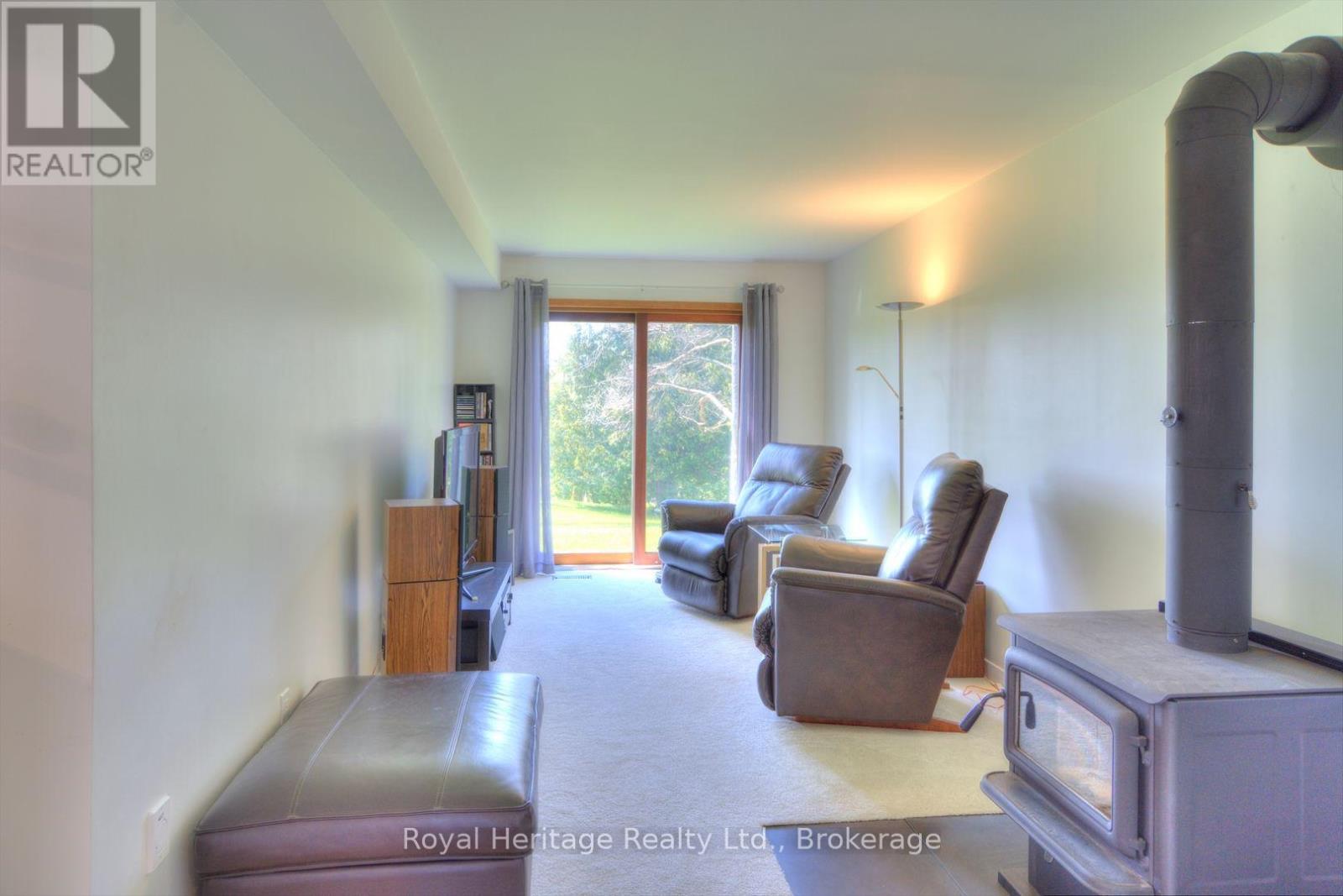 215 Fifth Line Dummer South Road, Douro-Dummer, Ontario  K0L 3A0 - Photo 5 - X13778676