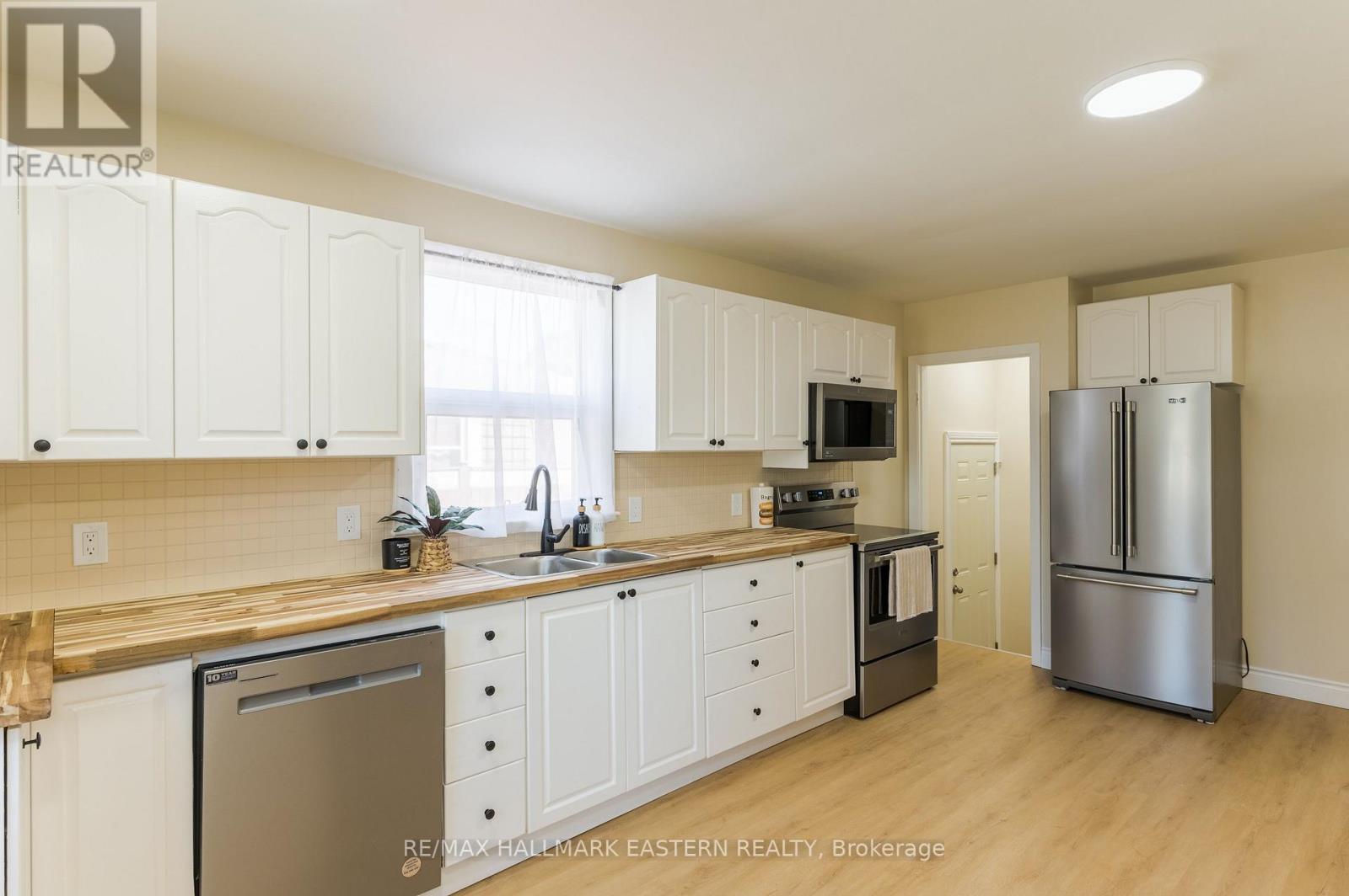 847 St Mary's Street, Peterborough (Otonabee Ward 1), Ontario  K9J 4H4 - Photo 11 - X13779666