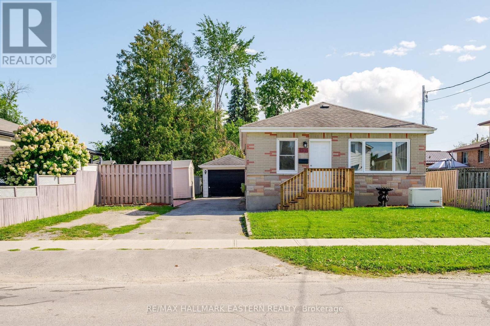 847 St Mary's Street, Peterborough (Otonabee Ward 1), Ontario  K9J 4H4 - Photo 2 - X13779666