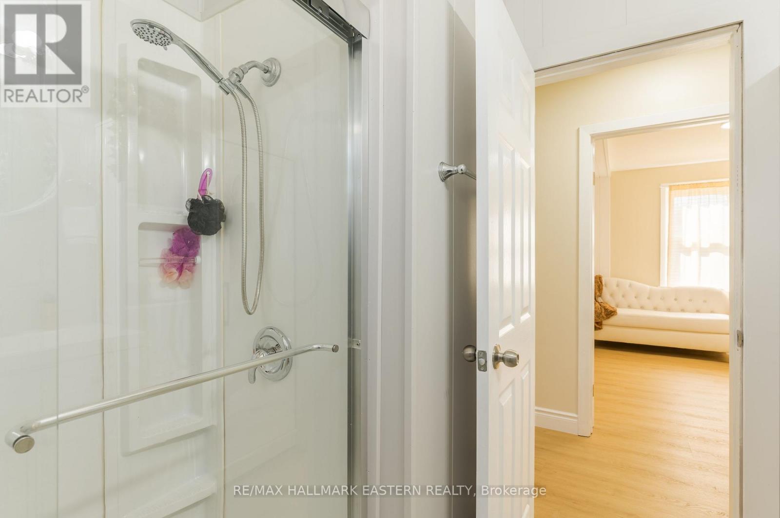 847 St Mary's Street, Peterborough (Otonabee Ward 1), Ontario  K9J 4H4 - Photo 30 - X13779666