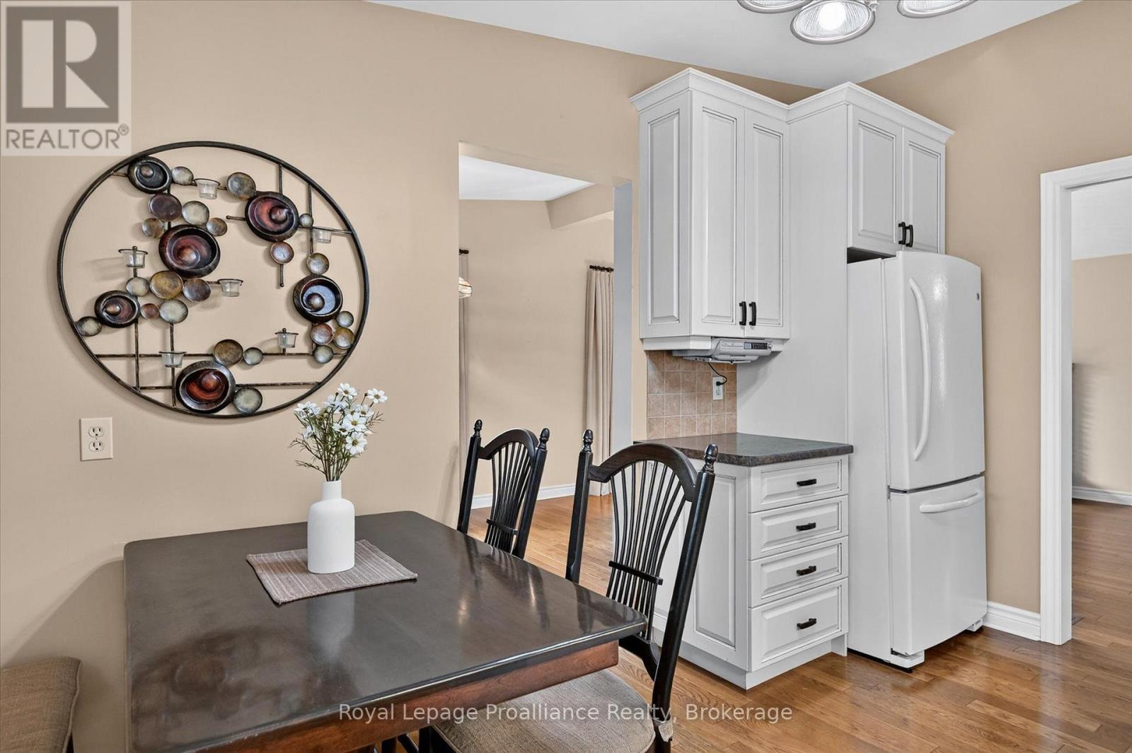 1296 Hudson Street, Peterborough (Northcrest Ward 5), Ontario  K9H 6Z8 - Photo 14 - X13780136