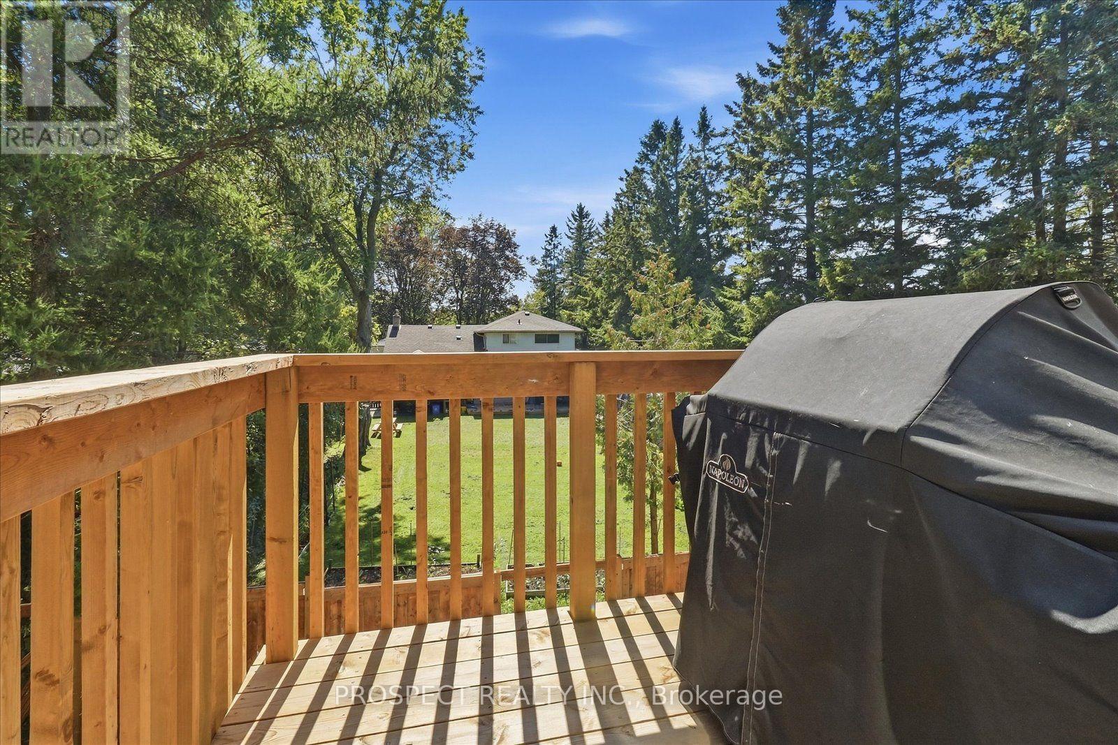 31 Marret Lane, Clarington (Newcastle), Ontario  L1B 1J2 - Photo 12 - E13780732