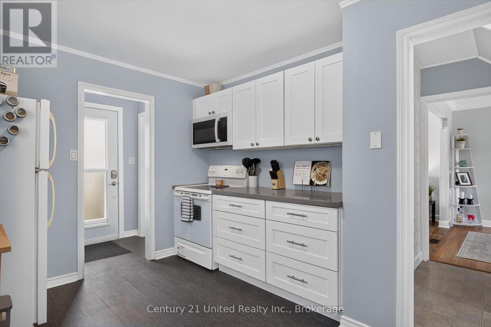679 Hawley Street, Peterborough (Otonabee Ward 1), Ontario  K9J 4C7 - Photo 13 - X13781148