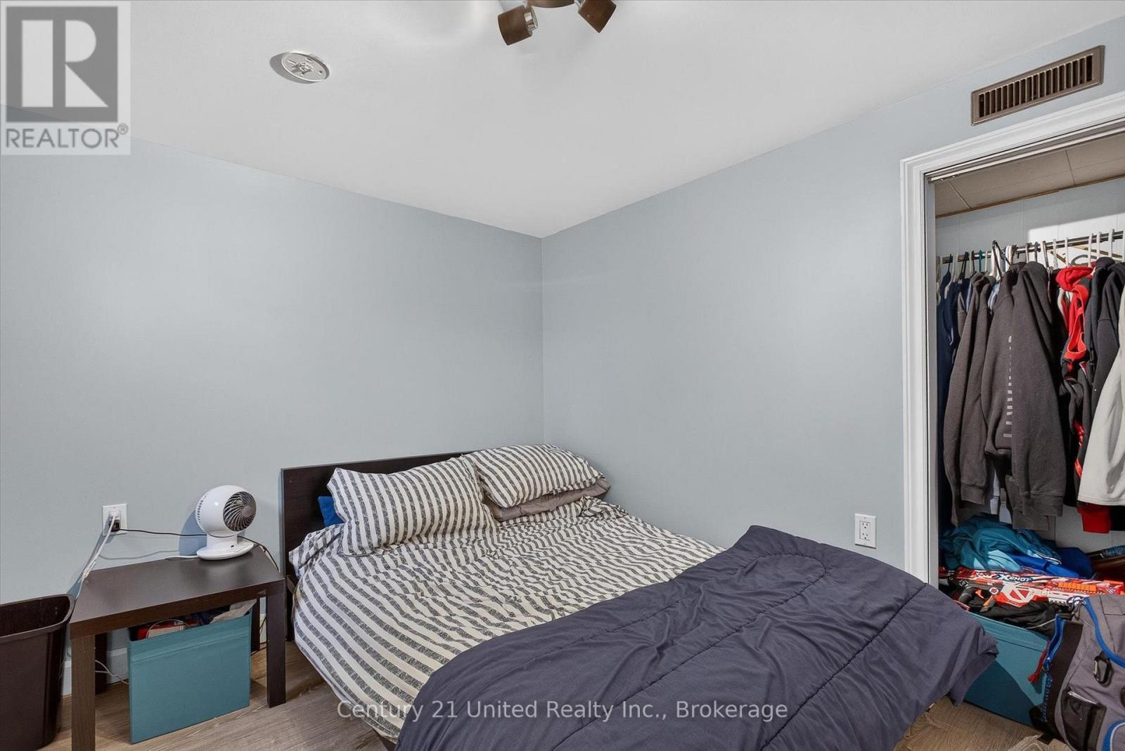 679 Hawley Street, Peterborough (Otonabee Ward 1), Ontario  K9J 4C7 - Photo 30 - X13781148
