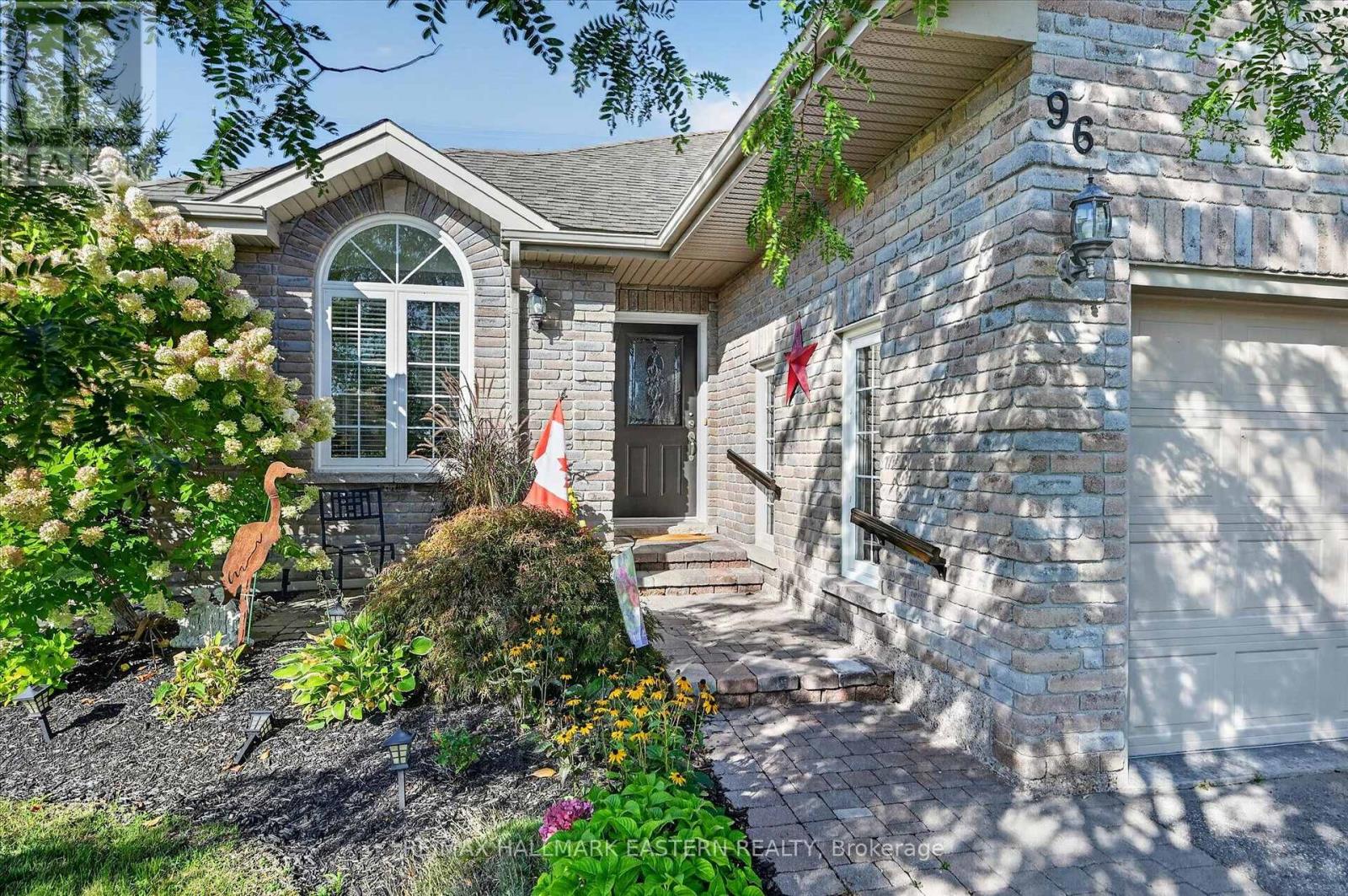 #96 - 301 Carnegie Avenue, Peterborough (Northcrest Ward 5), Ontario  K9L 0E9 - Photo 5 - X13781626