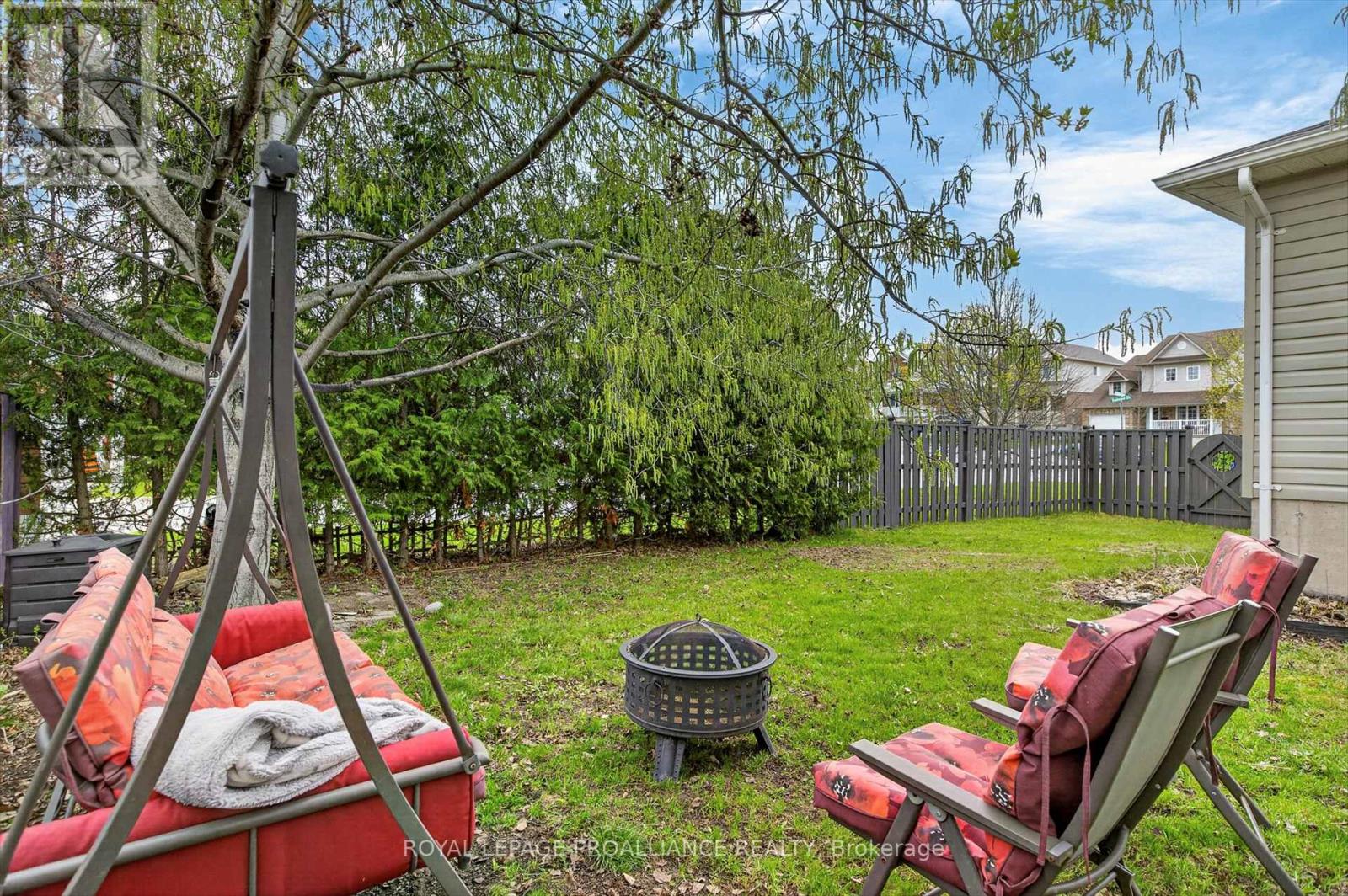 644 Trailview Drive, Peterborough (Ashburnham Ward 4), Ontario  K9J 8P3 - Photo 45 - X13782392