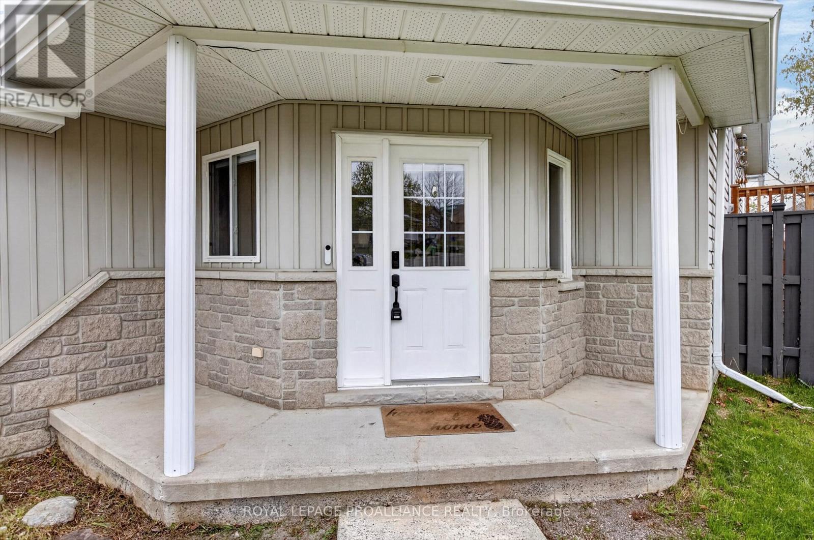 644 Trailview Drive, Peterborough (Ashburnham Ward 4), Ontario  K9J 8P3 - Photo 5 - X13782392