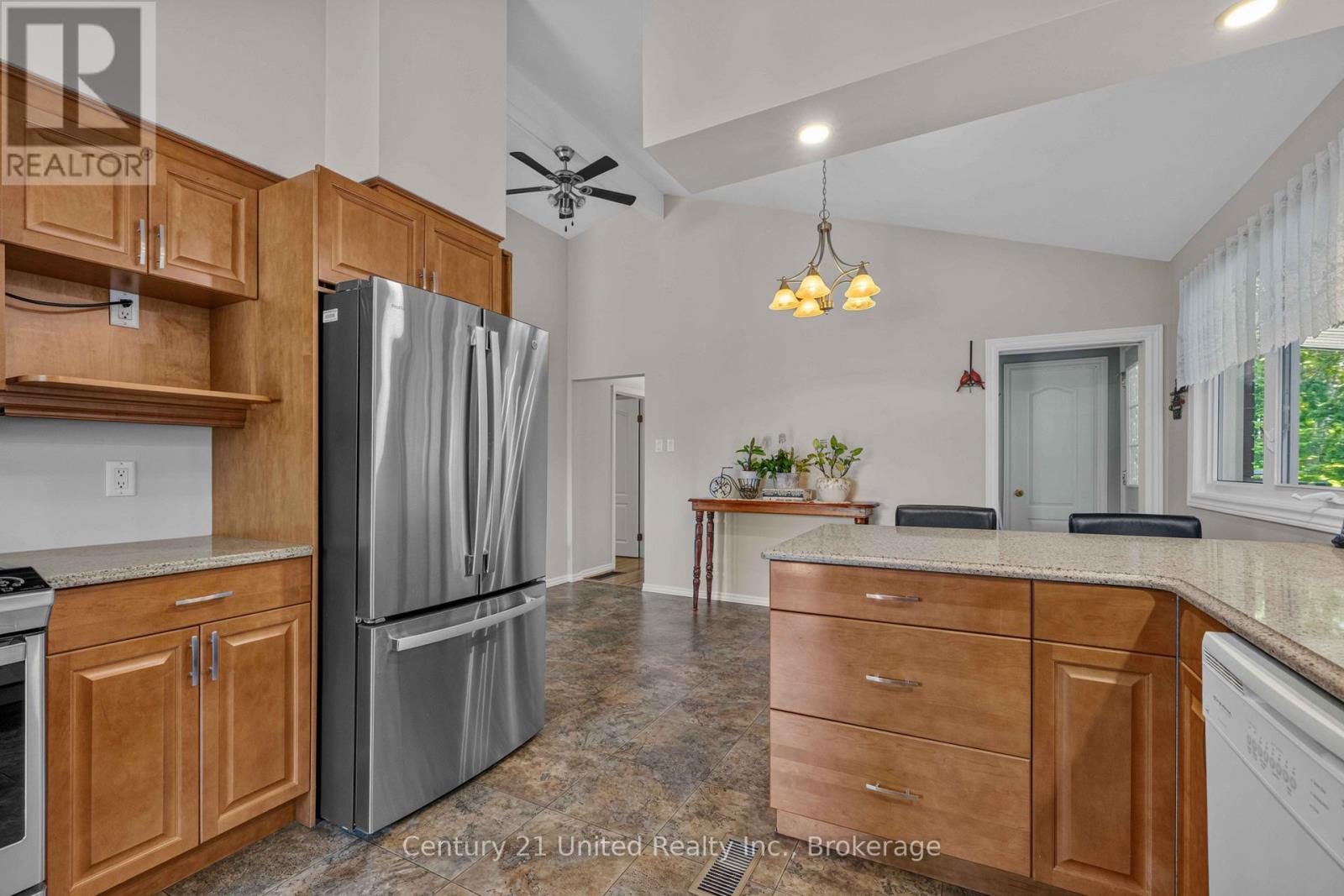 1225 Milburn Street, Peterborough (Northcrest Ward 5), Ontario  K9H 6P3 - Photo 11 - X13782474