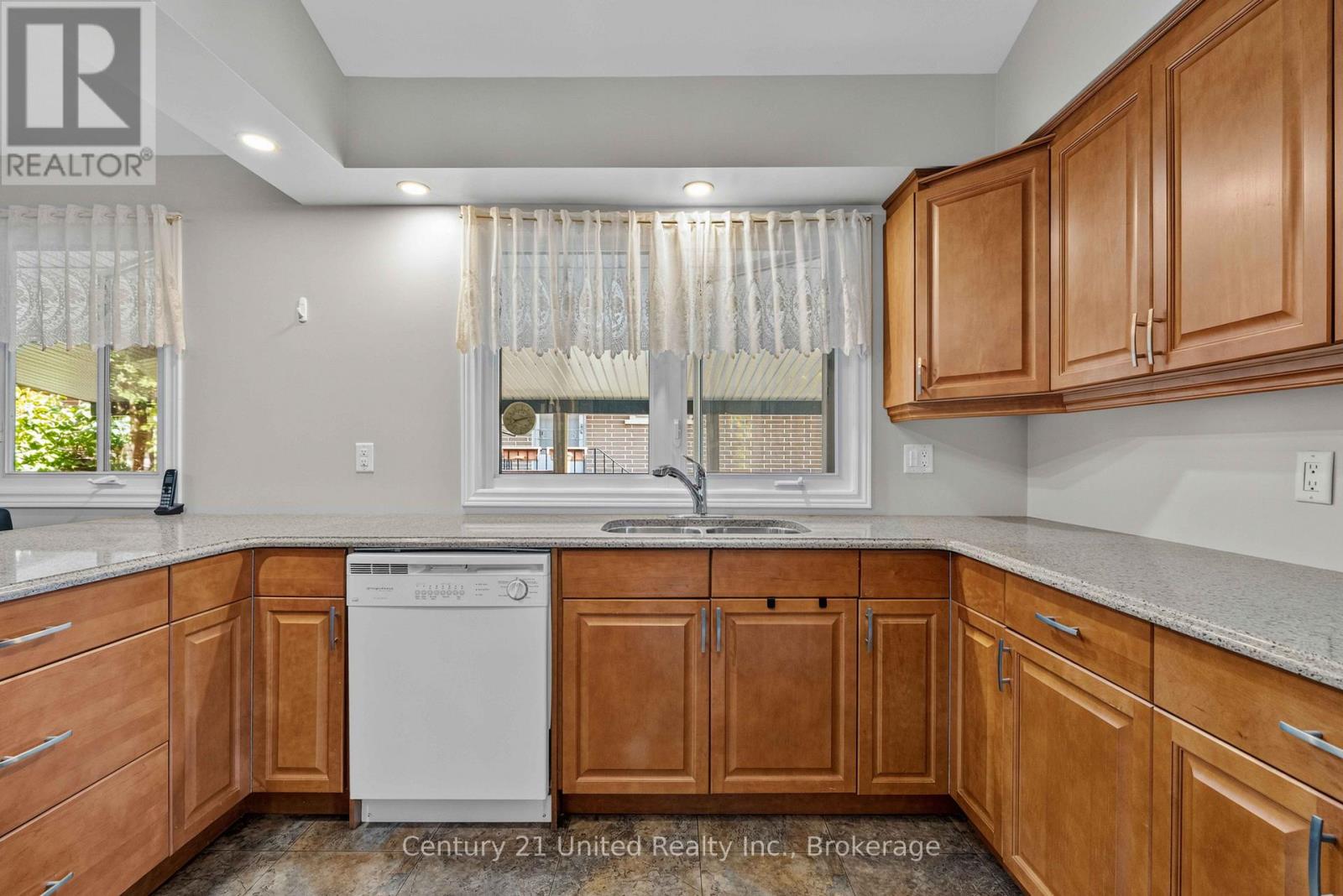 1225 Milburn Street, Peterborough (Northcrest Ward 5), Ontario  K9H 6P3 - Photo 13 - X13782474