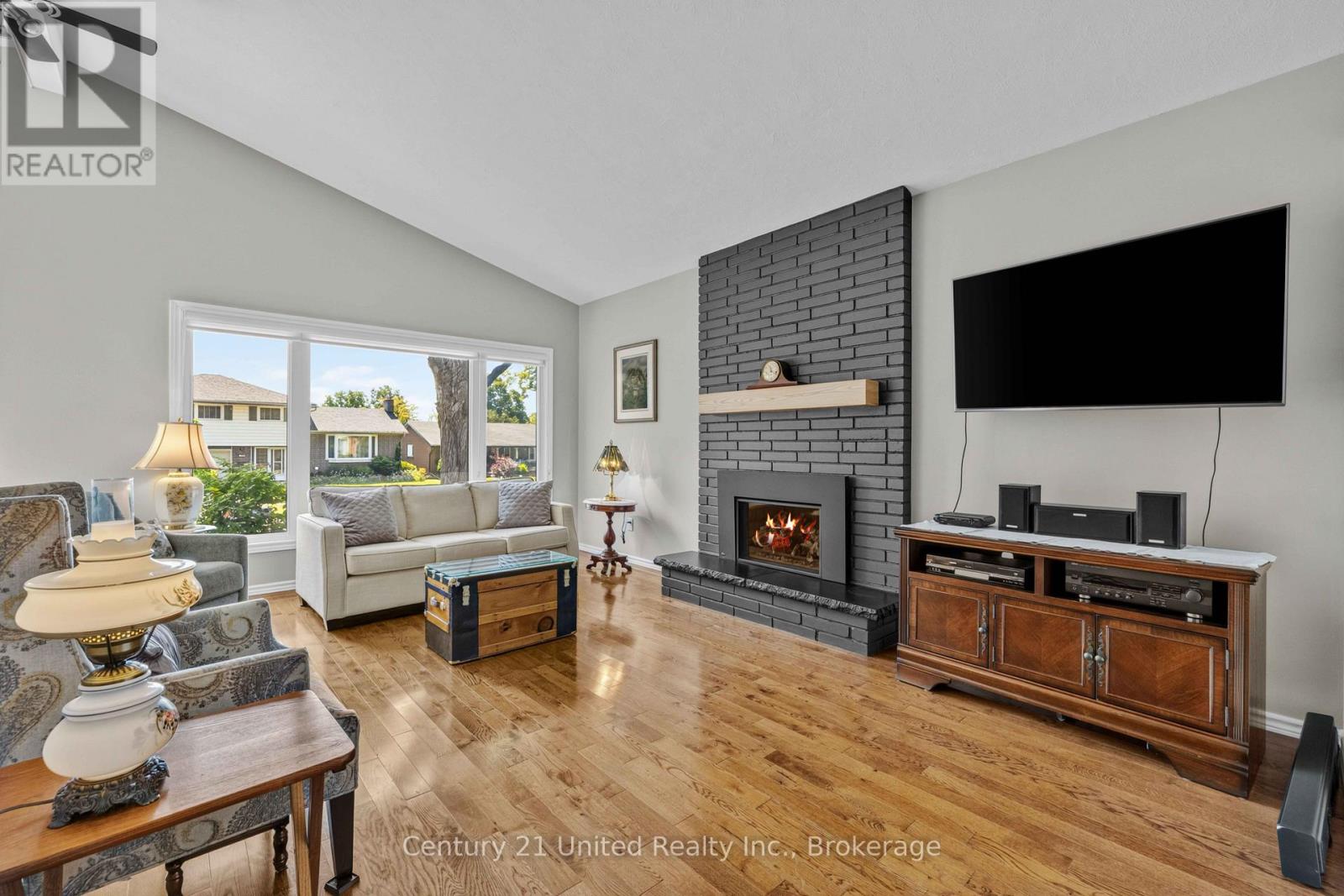 1225 Milburn Street, Peterborough (Northcrest Ward 5), Ontario  K9H 6P3 - Photo 4 - X13782474