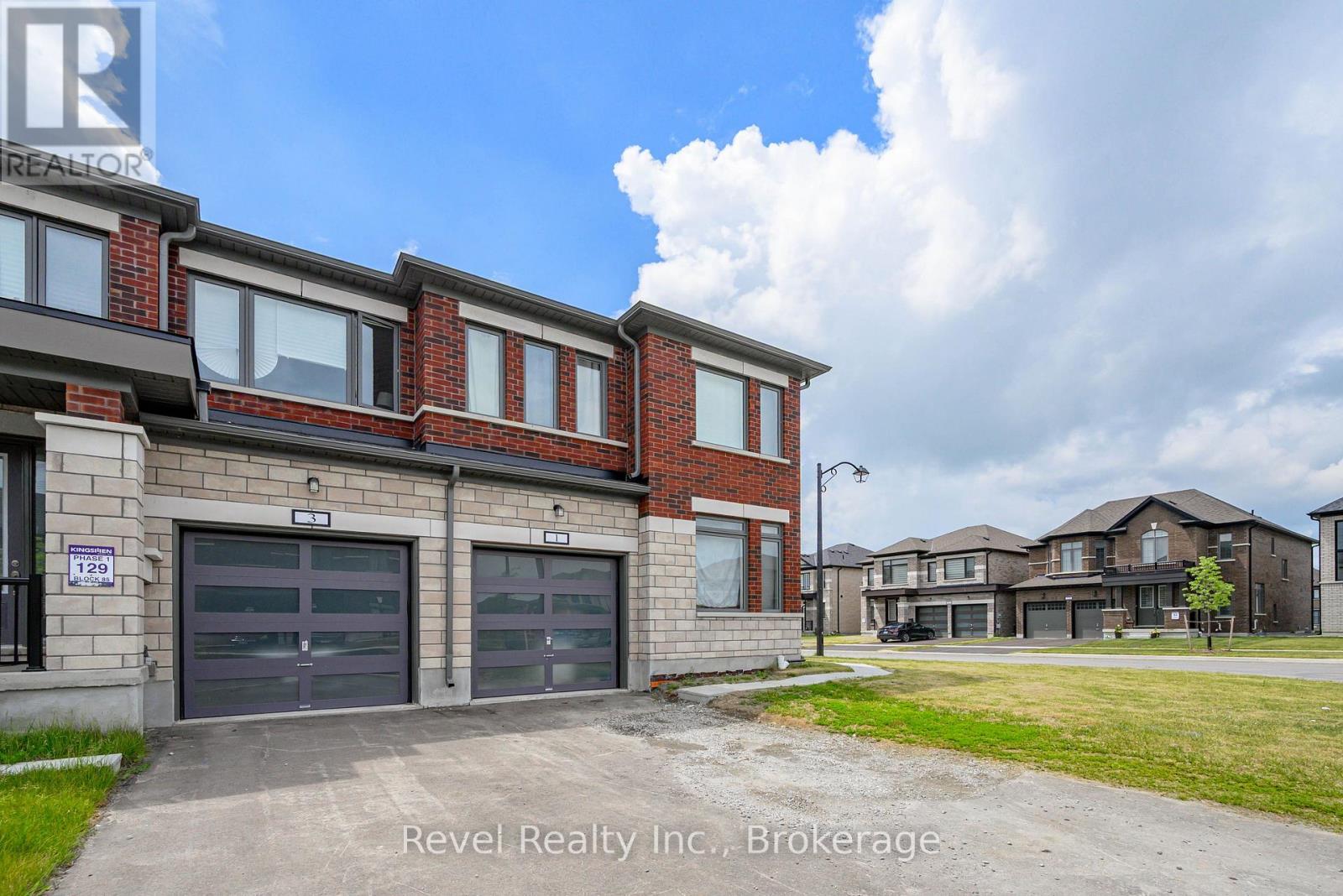 1 Keenan Street, Kawartha Lakes (Lindsay), Ontario  K9V 6K2 - Photo 4 - X13782778