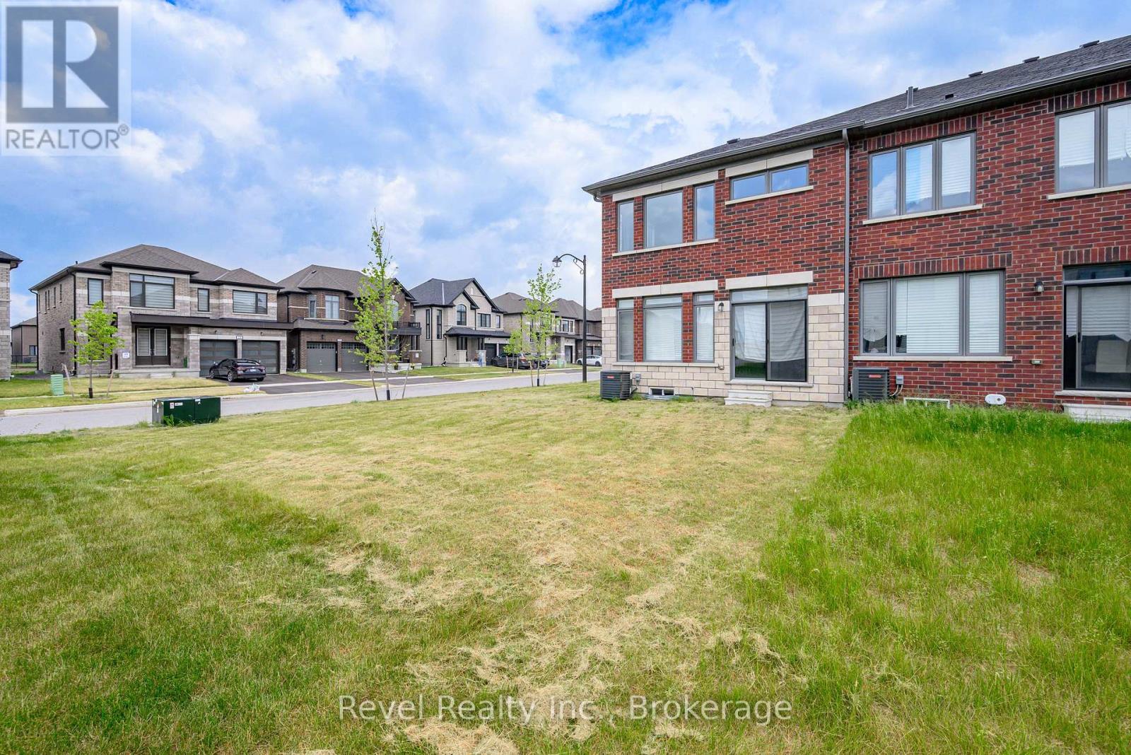 1 Keenan Street, Kawartha Lakes (Lindsay), Ontario  K9V 6K2 - Photo 6 - X13782778