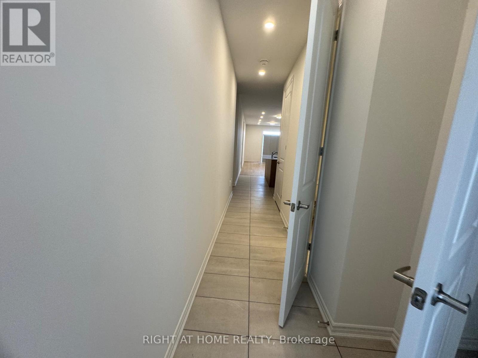 Main - 60 Debois Street, Kawartha Lakes (Lindsay), Ontario  K9V 6A9 - Photo 12 - X13782796